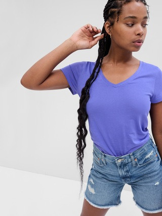 Favorite V-Neck T-Shirt | Gap Factory