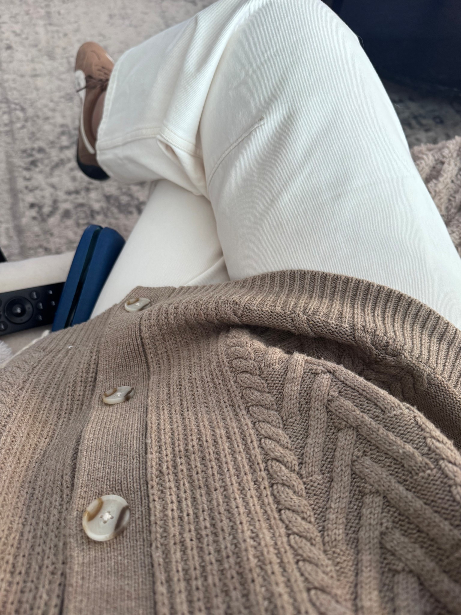 This wuince sweater is one of my favorites!! Its from last year and i pull for it often!! Its a good one!! And of course wearing them with my madewell button fly barrel jeans in ecru! White all year round!!

#LTKootd #LTKMidsize #LTKOver40