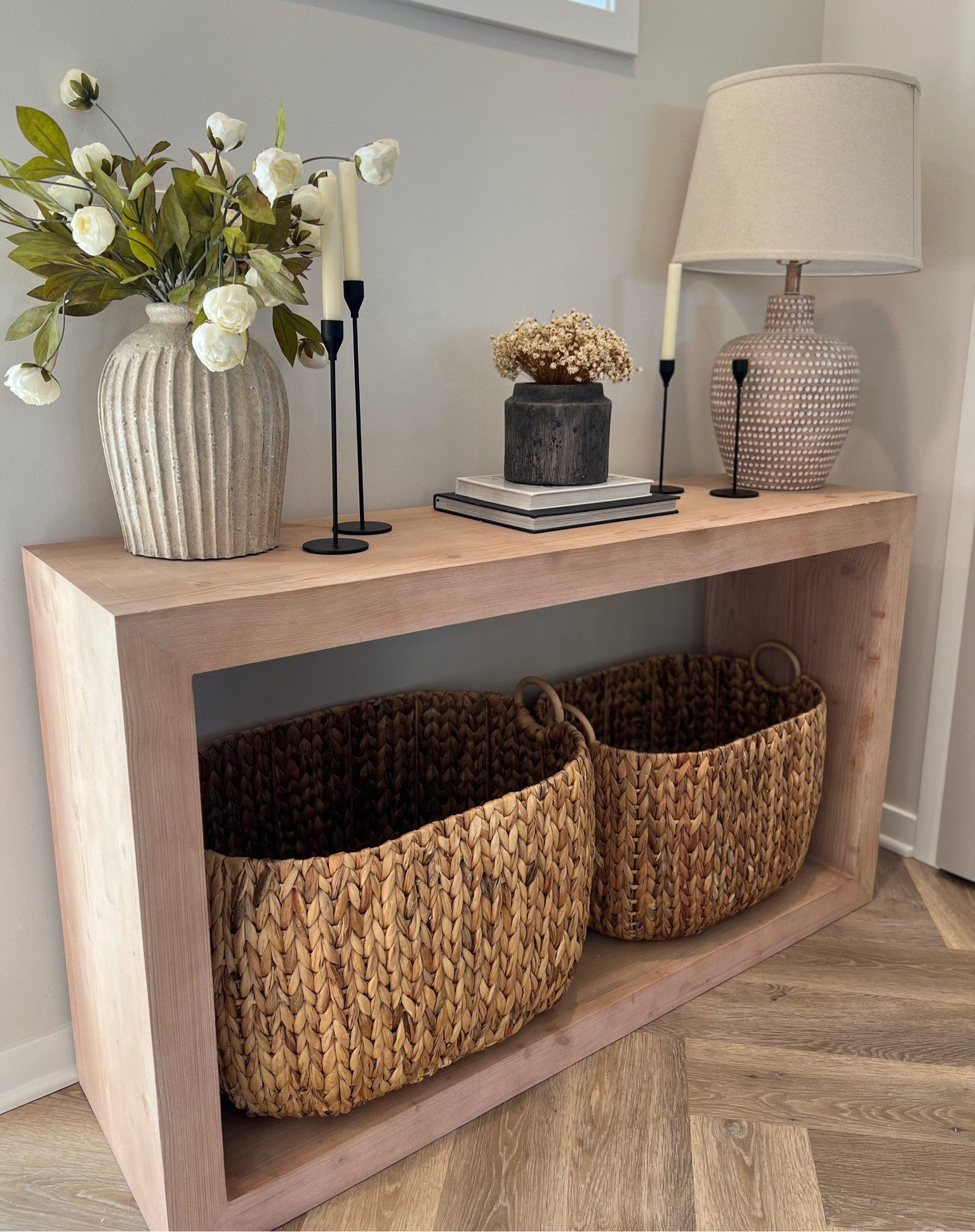 Console Table Decor/ Entryway Table! 
