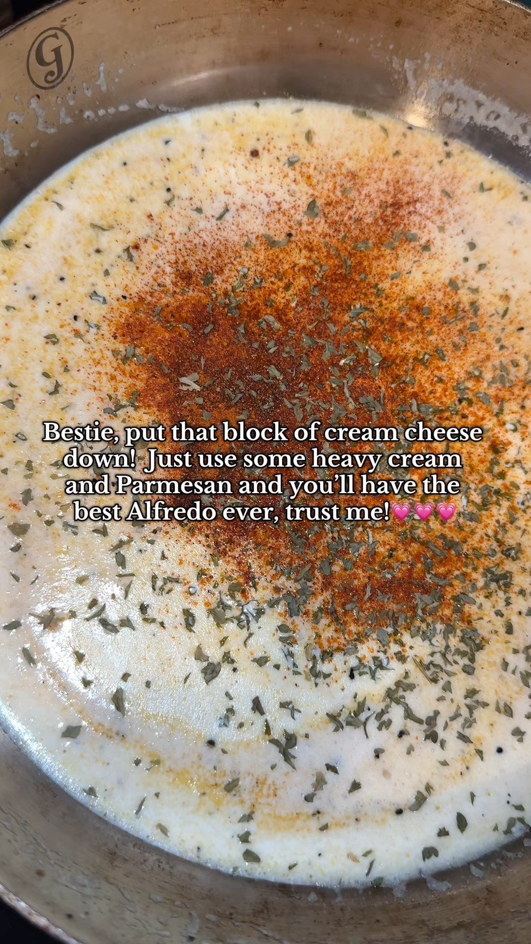 Chicken Alfredo is my jam!!🤤😍 I just realized I haven’t updated the actual instructions on the blog, so I’ll make sure I do that soon!!🙌🏽

10/10 recommend making it at home!  With heavy cream and Parmesan cheese, anything is possible!💗

Stainless steel pan Is from Great Jones per usual🙌🏽

#fettuccinealfredo #fettuccine #pasta #dinnerideas #olivegardendupe #OliveGarden #pastalovers #parmesancheese #simplymadisynn 

#LTKFamily #LTKFindsUnder100 #LTKHome