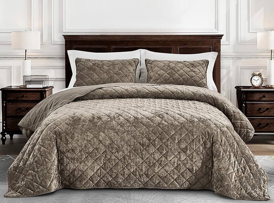 Chezmoi Collection Lux Taupe Velvet Quilt Queen Set, 3-Piece Geometric All Season Velvet Bedding ... | Amazon (US)