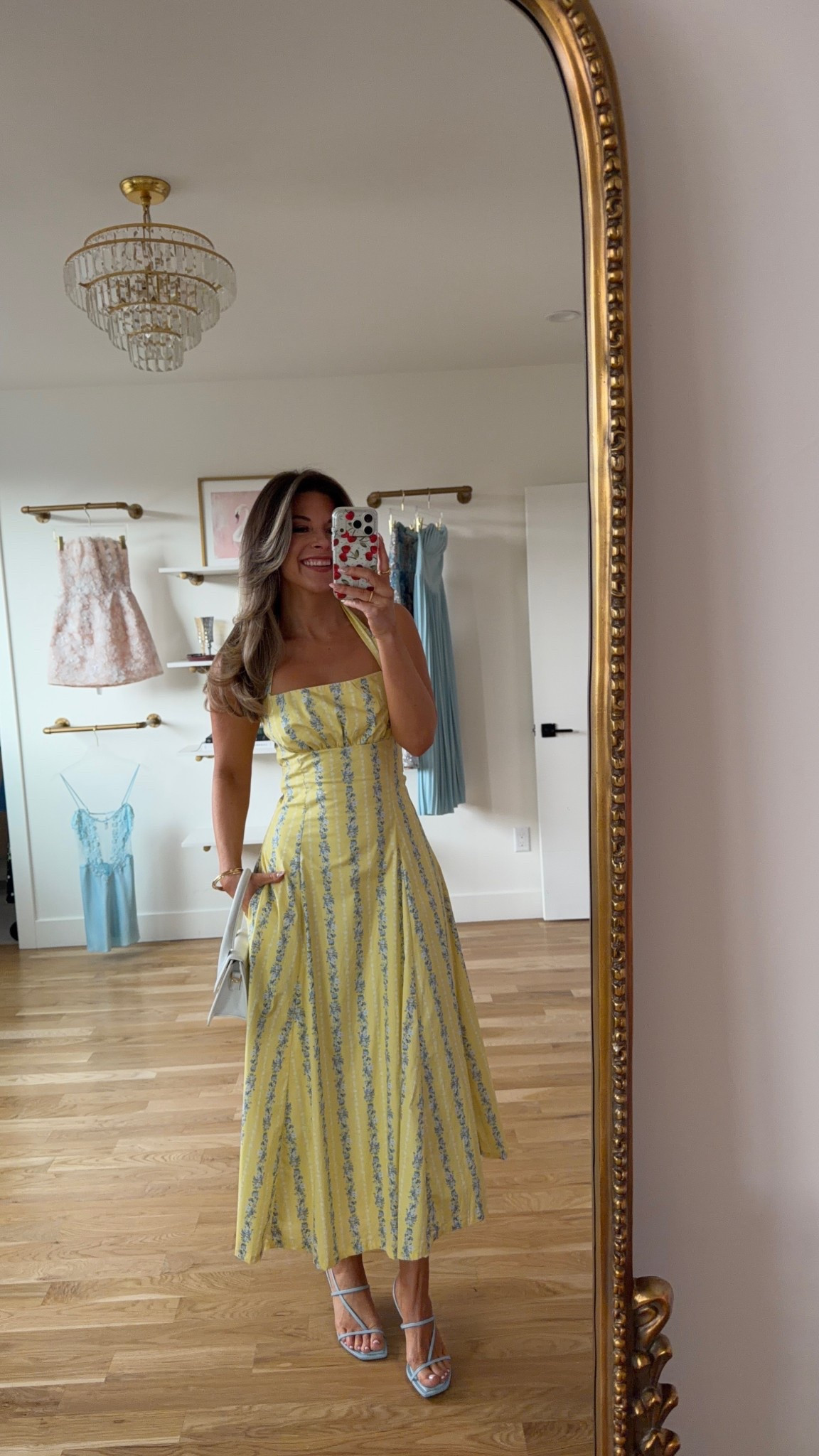 Vici yellow floral spring event and wedding guest dress 

Vici code: emerson30
Electric picks code: emerson20

Wearing mg heal small/2

Wedding guest
Formal event
Black tie
Spring event
Special occasion


#LTKSeasonal #LTKWedding #LTKootd