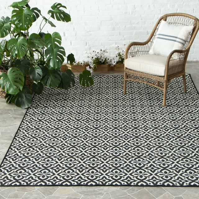 Mainstays 6' 6" x 9' 6" Black Medallion Outdoor Area Rug | Walmart (US)