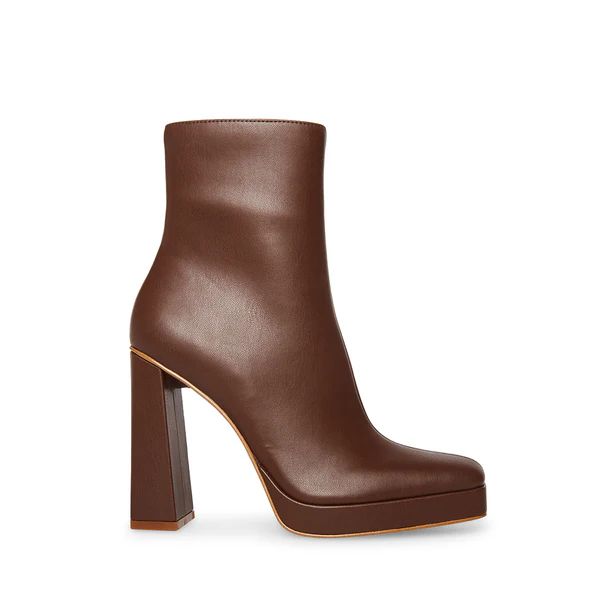 FELICITYYY BROWN | Steve Madden (Canada)