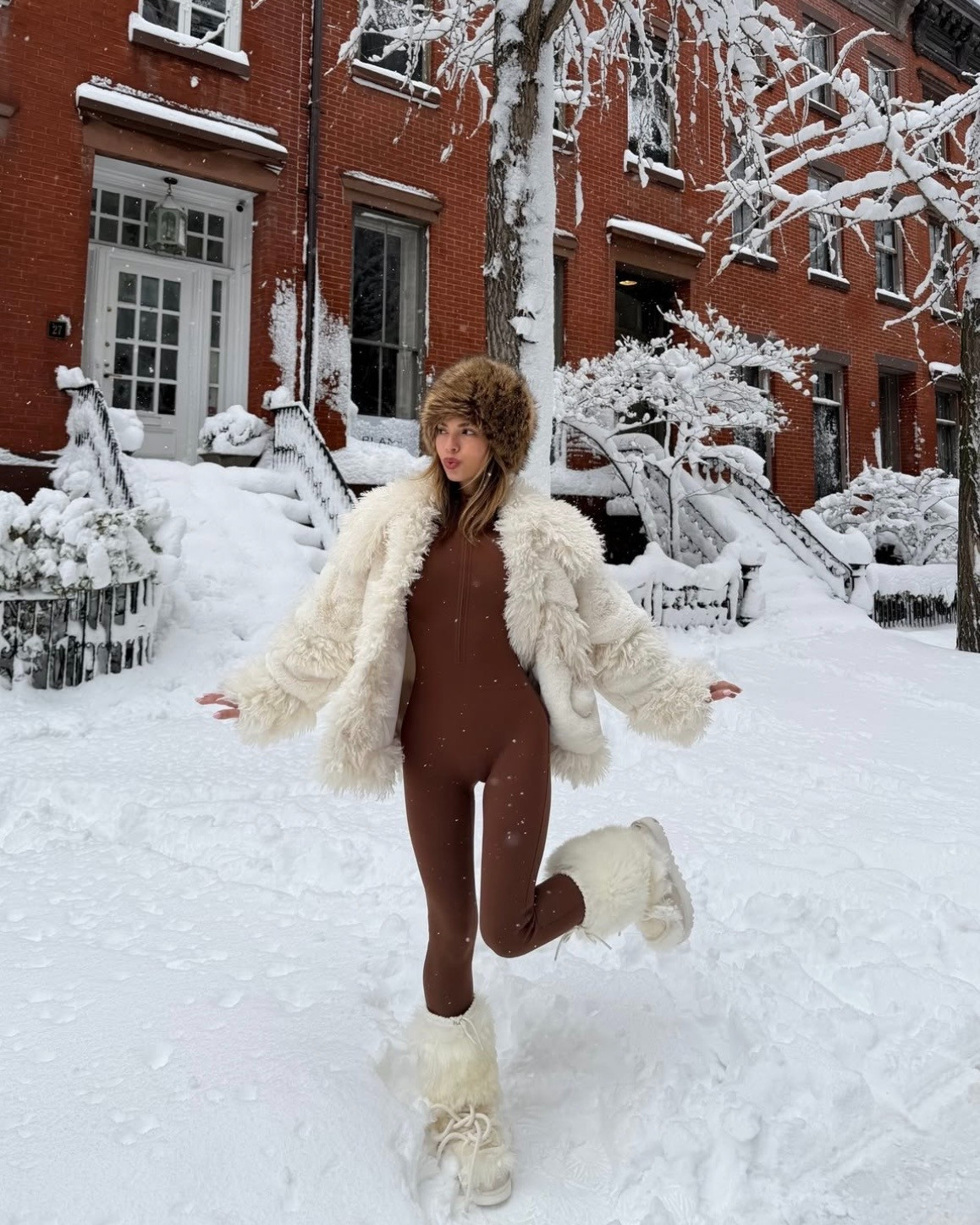 Baby we have Aspen at home ☃️❄️ 

 