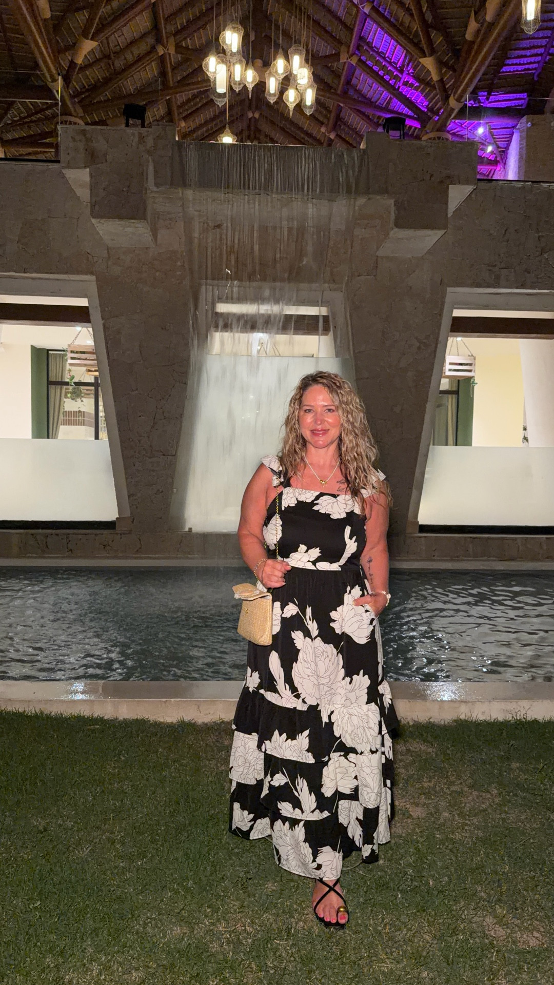 Romper size large 
Swimsuit size large (currently oos so I linked similar)
Cover up size large 
Dress size medium. 
Shoes tts

#LTKPetite #LTKOver40 #LTKMidsize