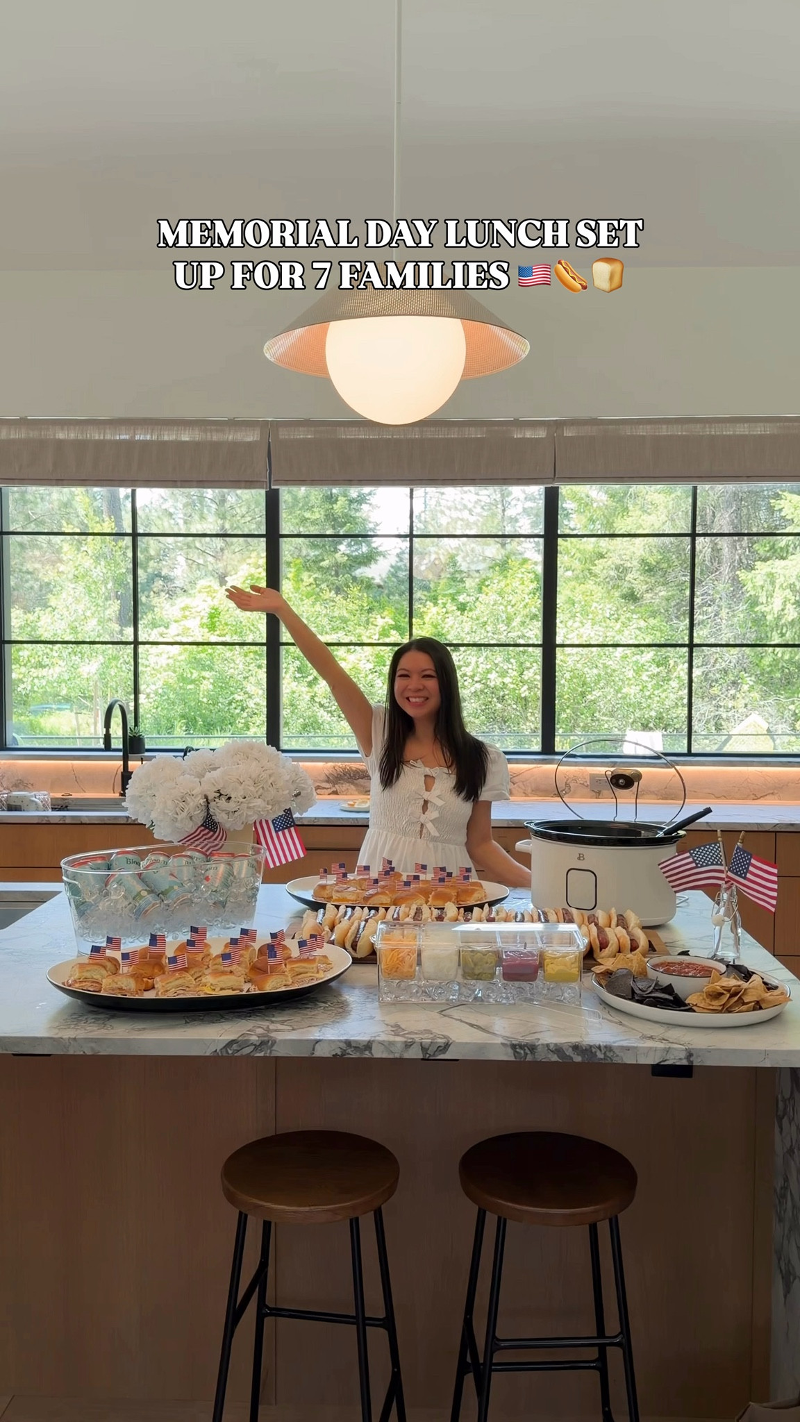 SAVE THIS IDEA FOR JULY 4TH! 🇺🇸 Spent the holiday weekend in Suncadia (less than 2 hours east of Seattle) and each family was responsible for making one meal for everyone (17 adults, 20 kids). Jeff and I did a patriotic themed hot dog chili bar, mini sandwich sliders, and a side of @bloomsupps soda + popsicles! 🌭🍞💙❤️

#LTKsummer #LTKfestival #LTKhome