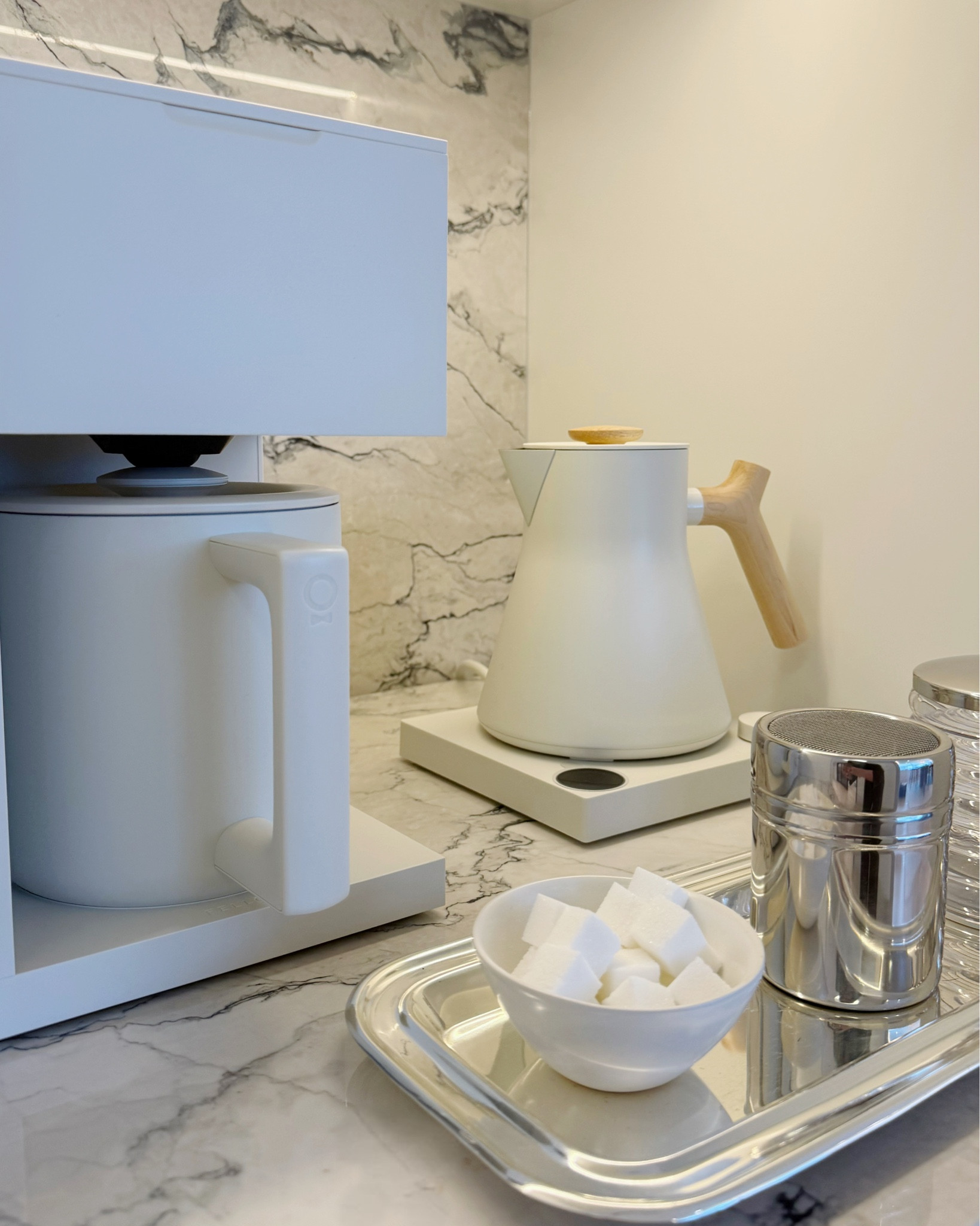 The dreamiest coffee station ☁️