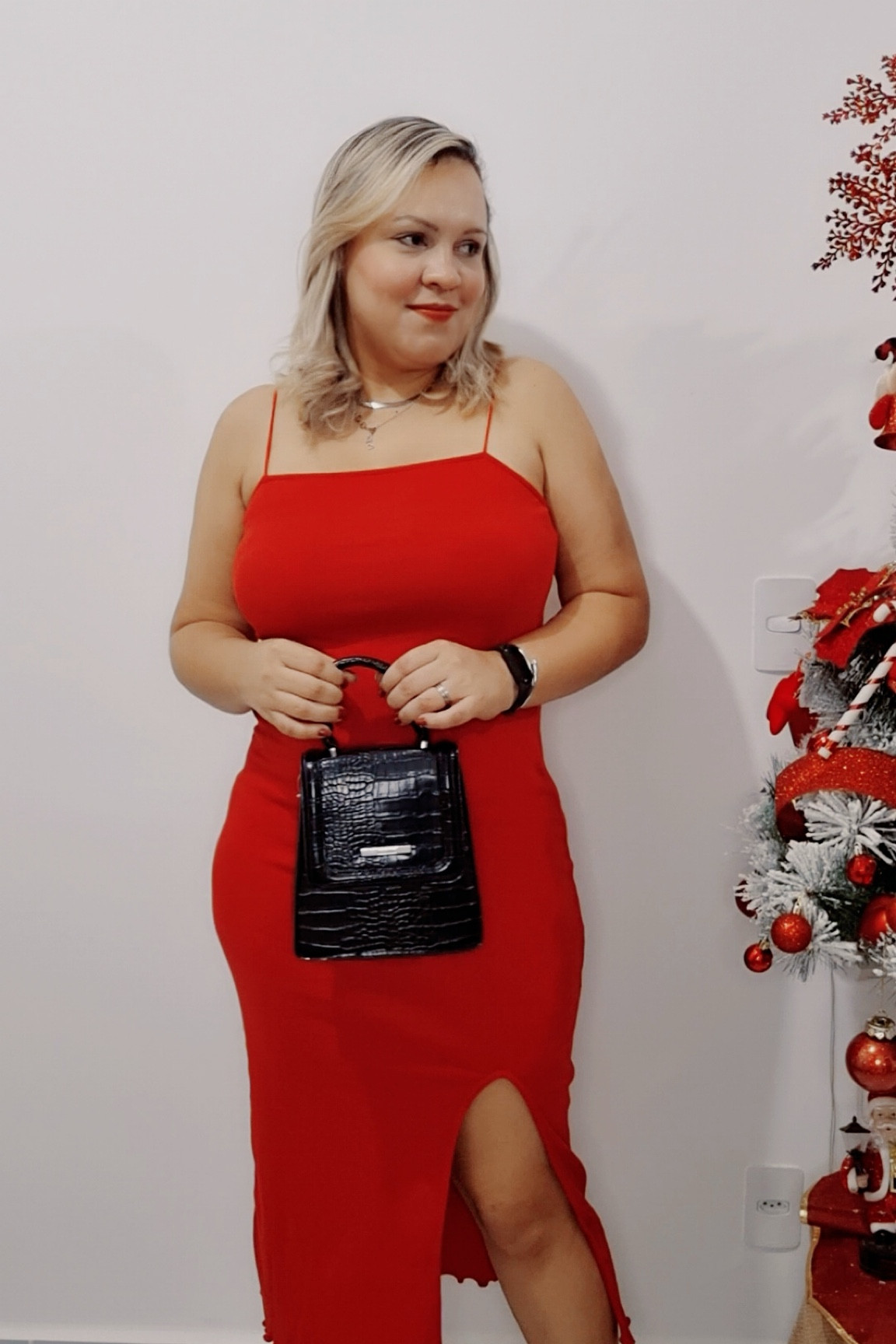 Uma bolsinha estruturada e linda faz a diferença no look, não é mesmo? 
E essa da Santalolla é uma das minhas favoritas da vida 😍

#LTKmidsize #LTKbrasil #LTKbeauty