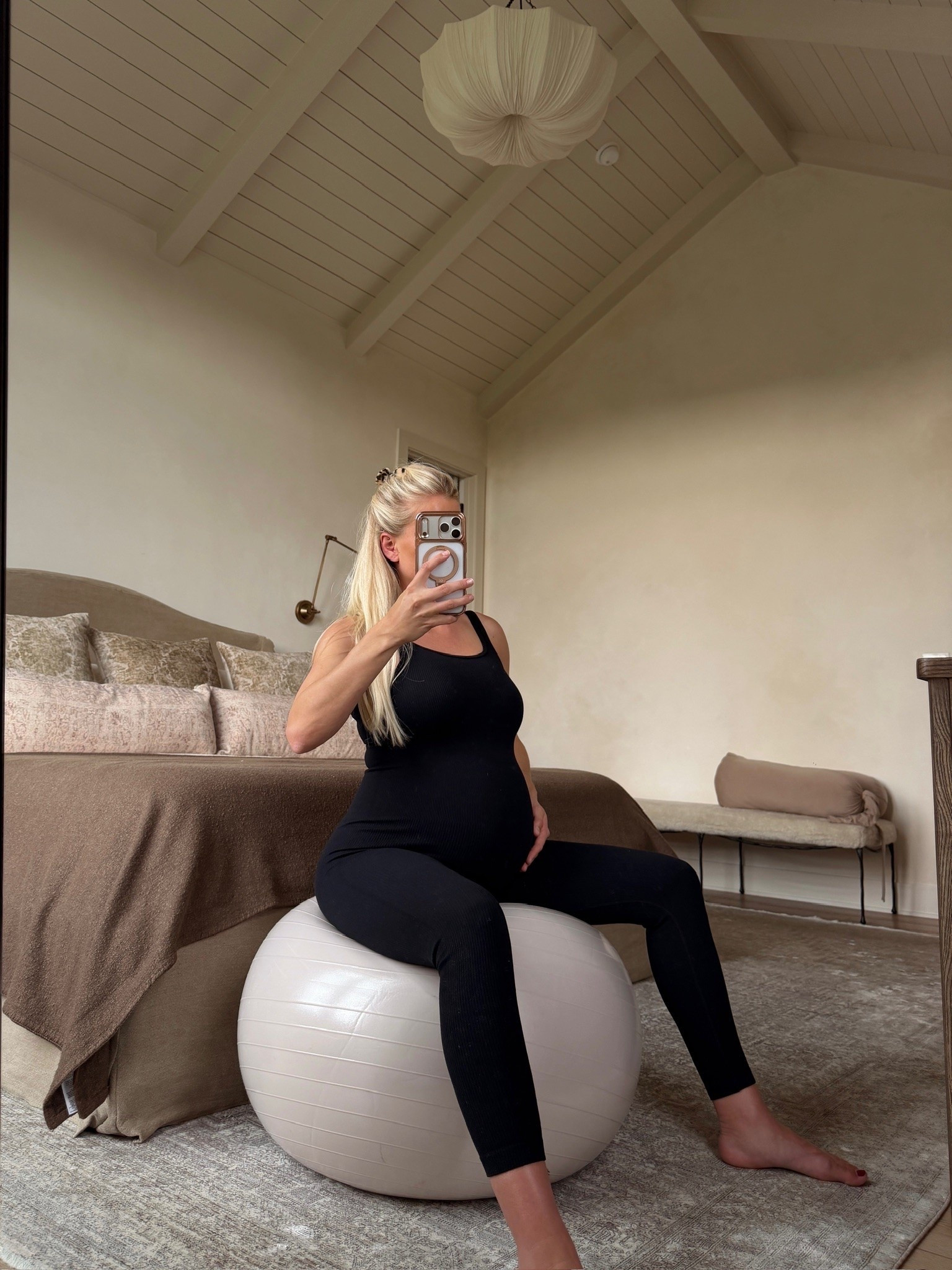 Medium in onesie! #kathleenpost

Pregnancy outfit, bump friendly, maternity wear

#LTKBump #LTKmomlife #LTKfitnessgoals