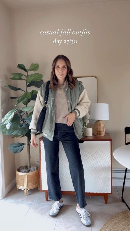 Casual fall outfits 27/30🍂 
Loving the varsity jacket trend and this one is so cute and currently on sale!


Casual fall style | 30 days of outfits | varsity jacket | Levi’s jeans | fall style | outfit idea | sambas | casual style 



#LTKfindsunder100 #LTKstyletip