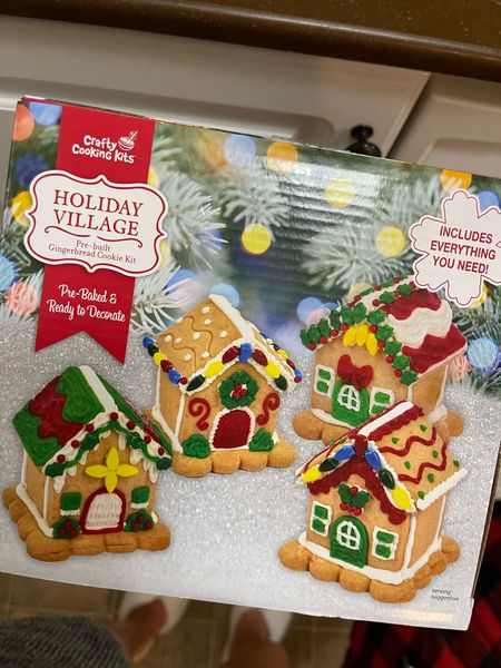 Mini gingerbread ready made houses to decorate 