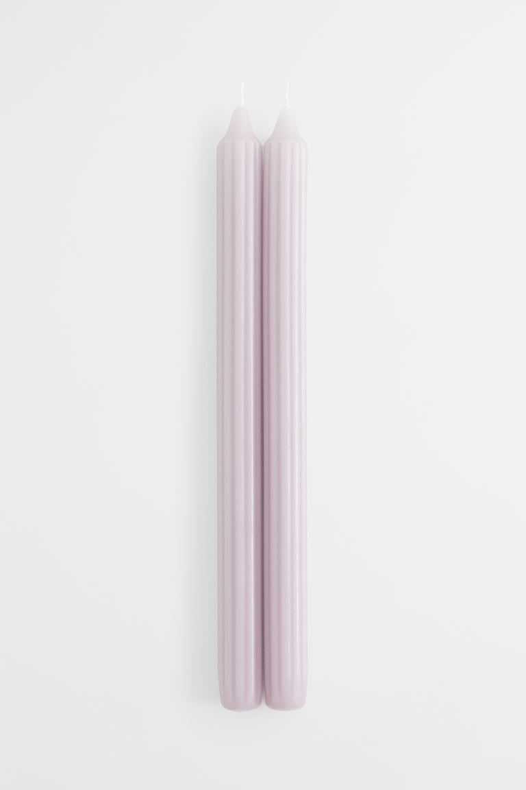 A pair of fluted candles. Diameter approx. 3/4 in. | H&M (US + CA)