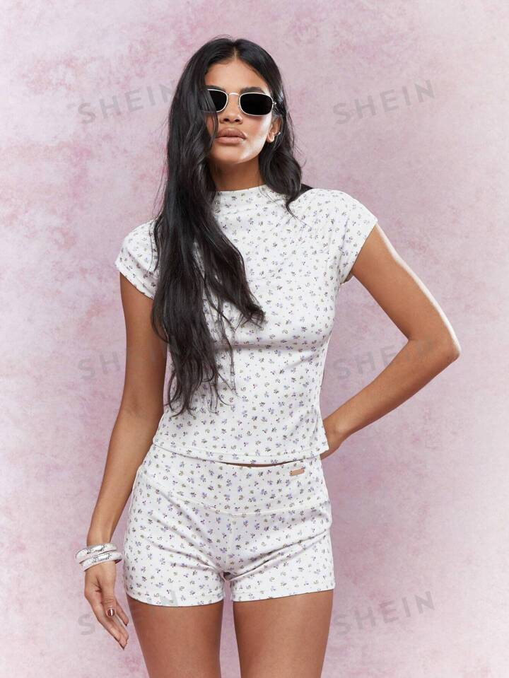 MISSGUIDED Floral Print Polo Neck Cap Sleeves Top And Shorts Co-Ord Set | SHEIN