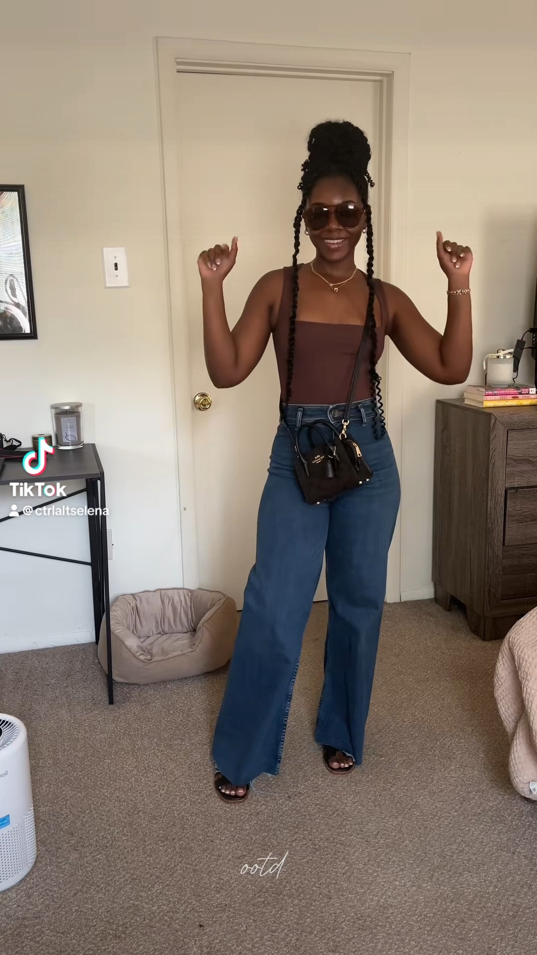 OOTD for running errands🤎💫

Jeans are from ZARA they are the marine straight leg jeans - wearing a size 4



#LTKFindsUnder50 #LTKFindsUnder100 #LTKStyleTip