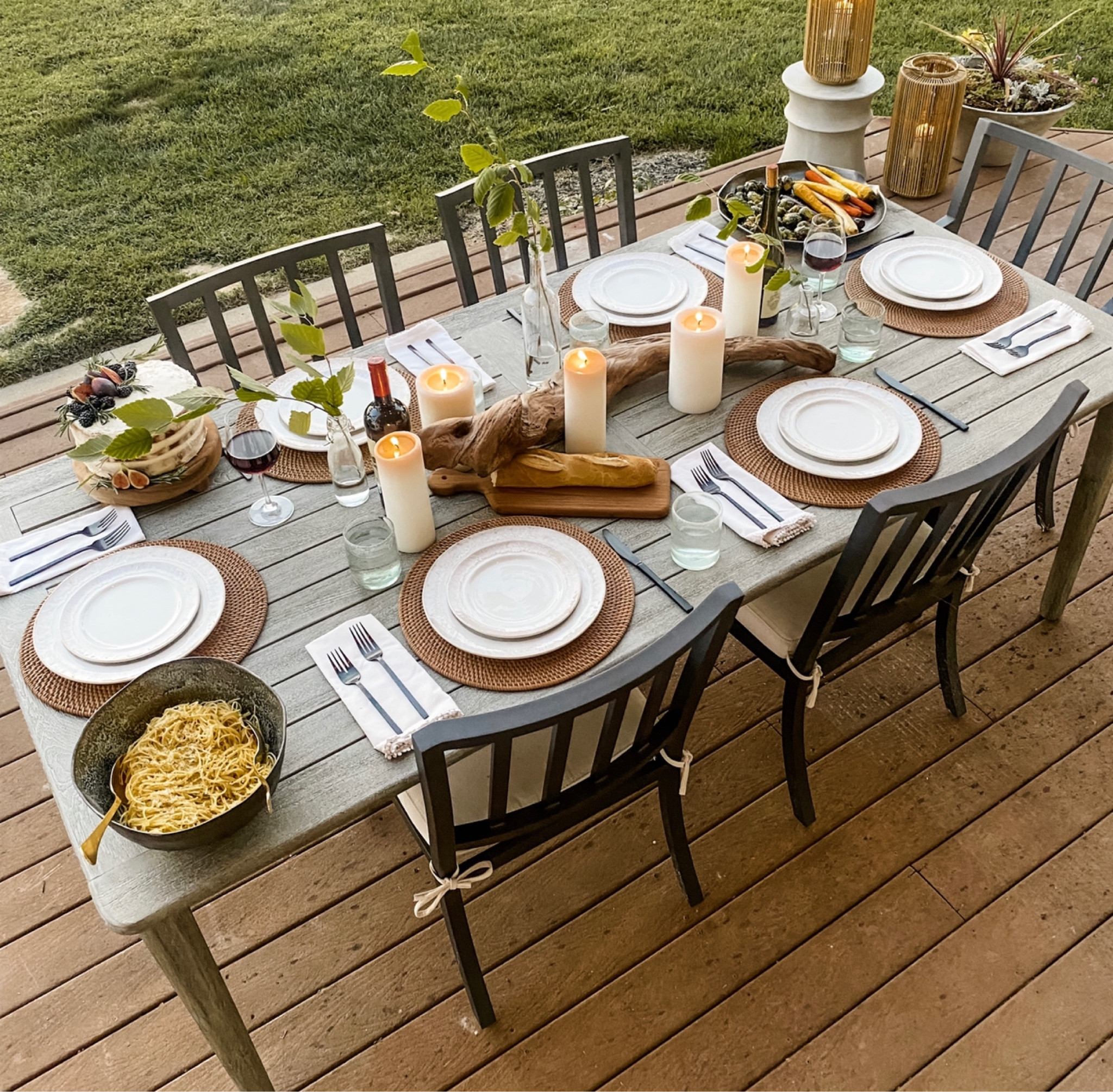 Dining alfresco 

#LTKhome #LTKSeasonal #LTKfamily