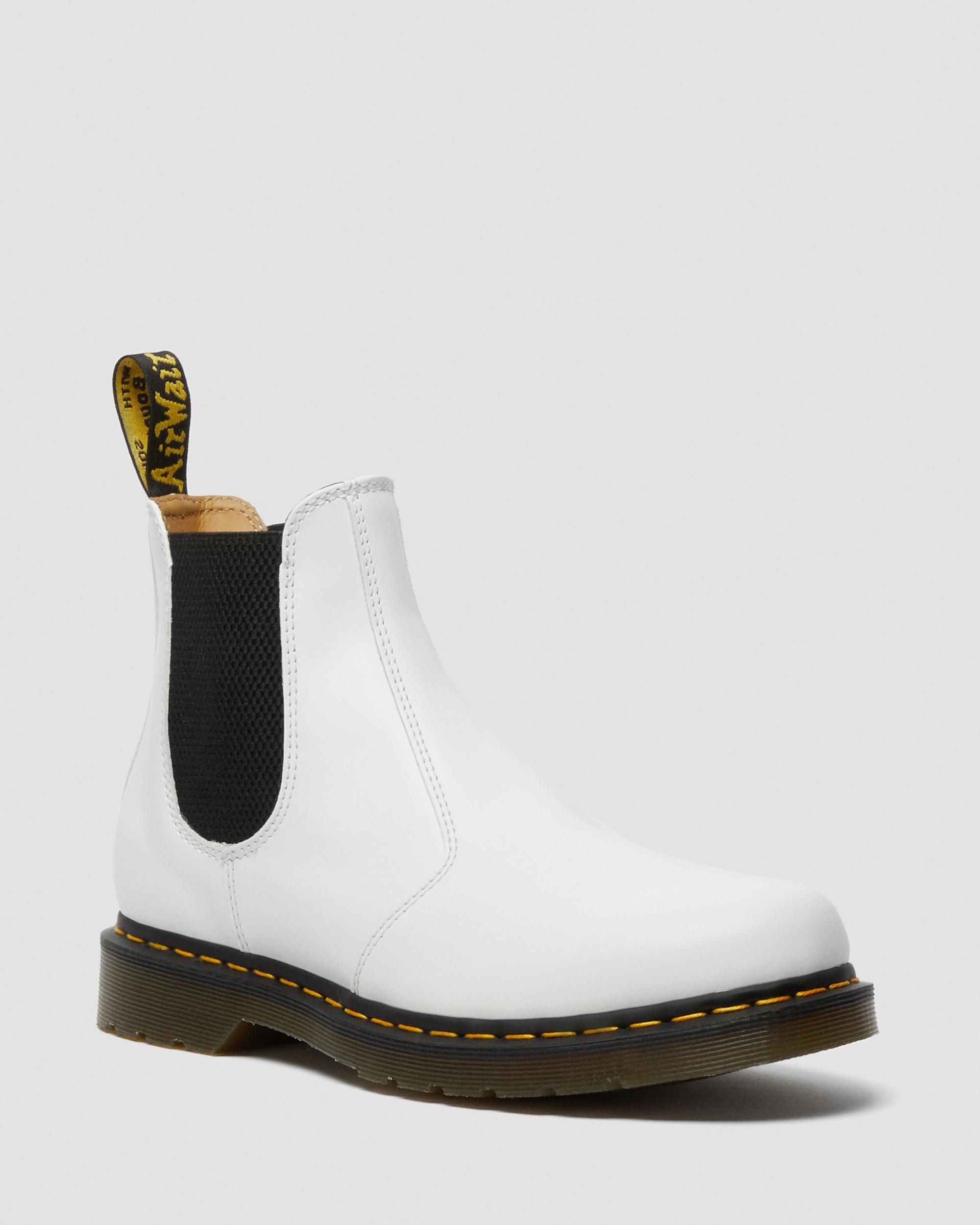2976 Yellow Stitch Smooth Leather Chelsea Boots | Dr. Martens | Dr. Martens