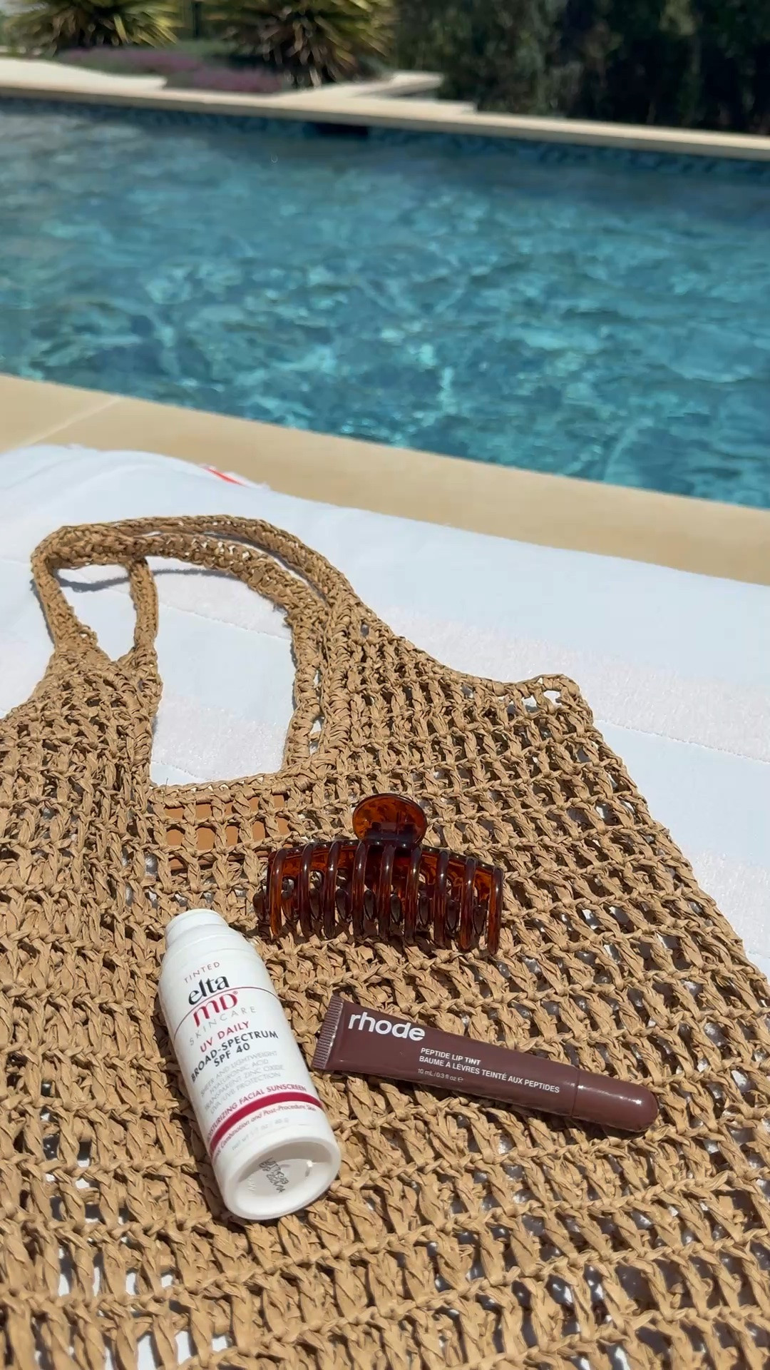 pool day essentials.🐚