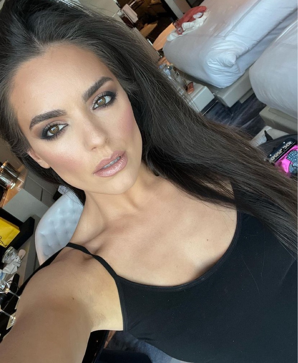 Smokkeeyy 

Products linked below!

#LTKbeauty #LTKFind #LTKaustralia