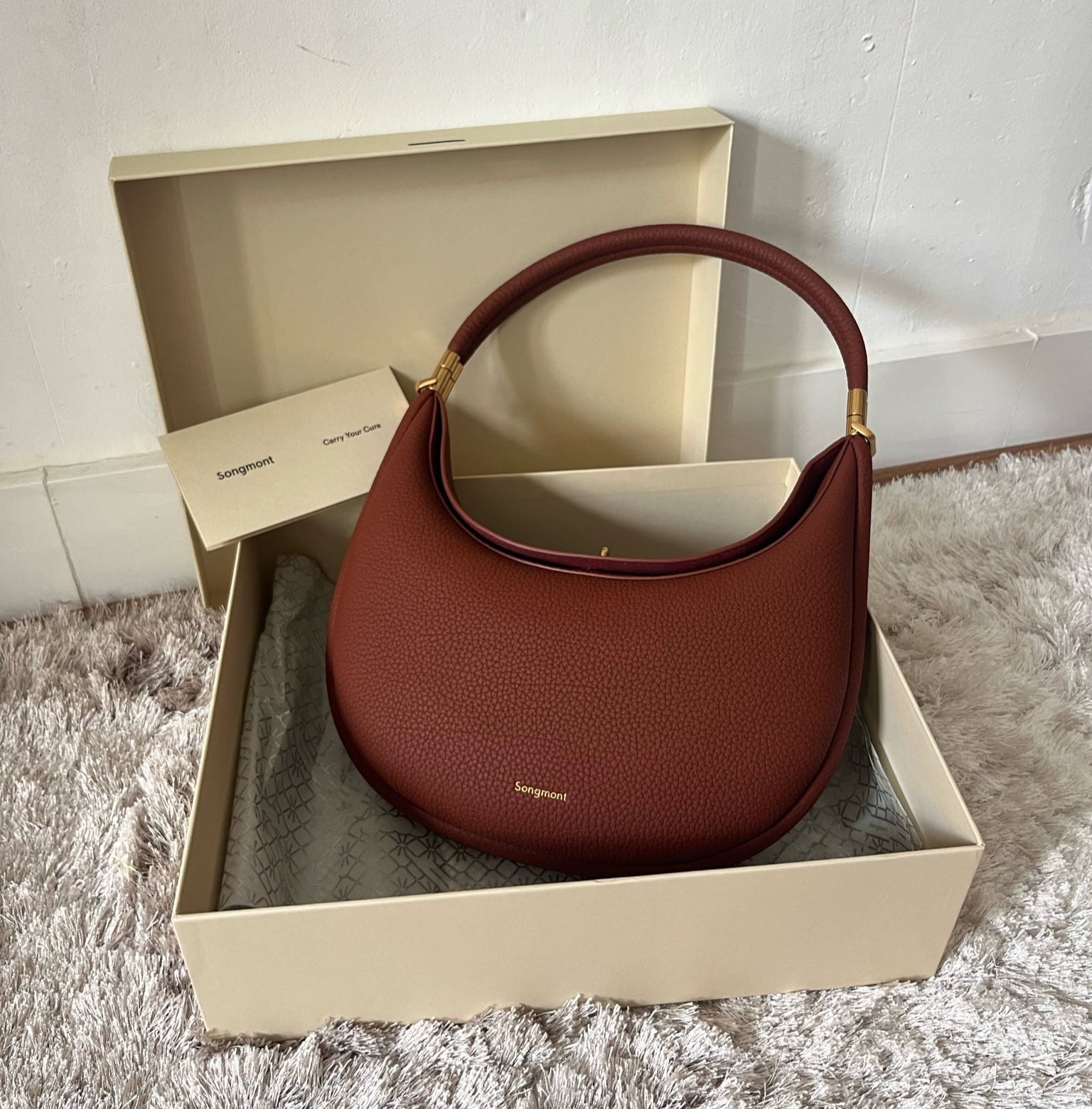 DREAM BAG ALERT! Song Mont Luna Bag in color way Oolong leather shoulder bag chestnut autumn fashion inspo outfit idea burgundy similar to polene Paris 

#LTKstyletip #LTKautumn #LTKbag