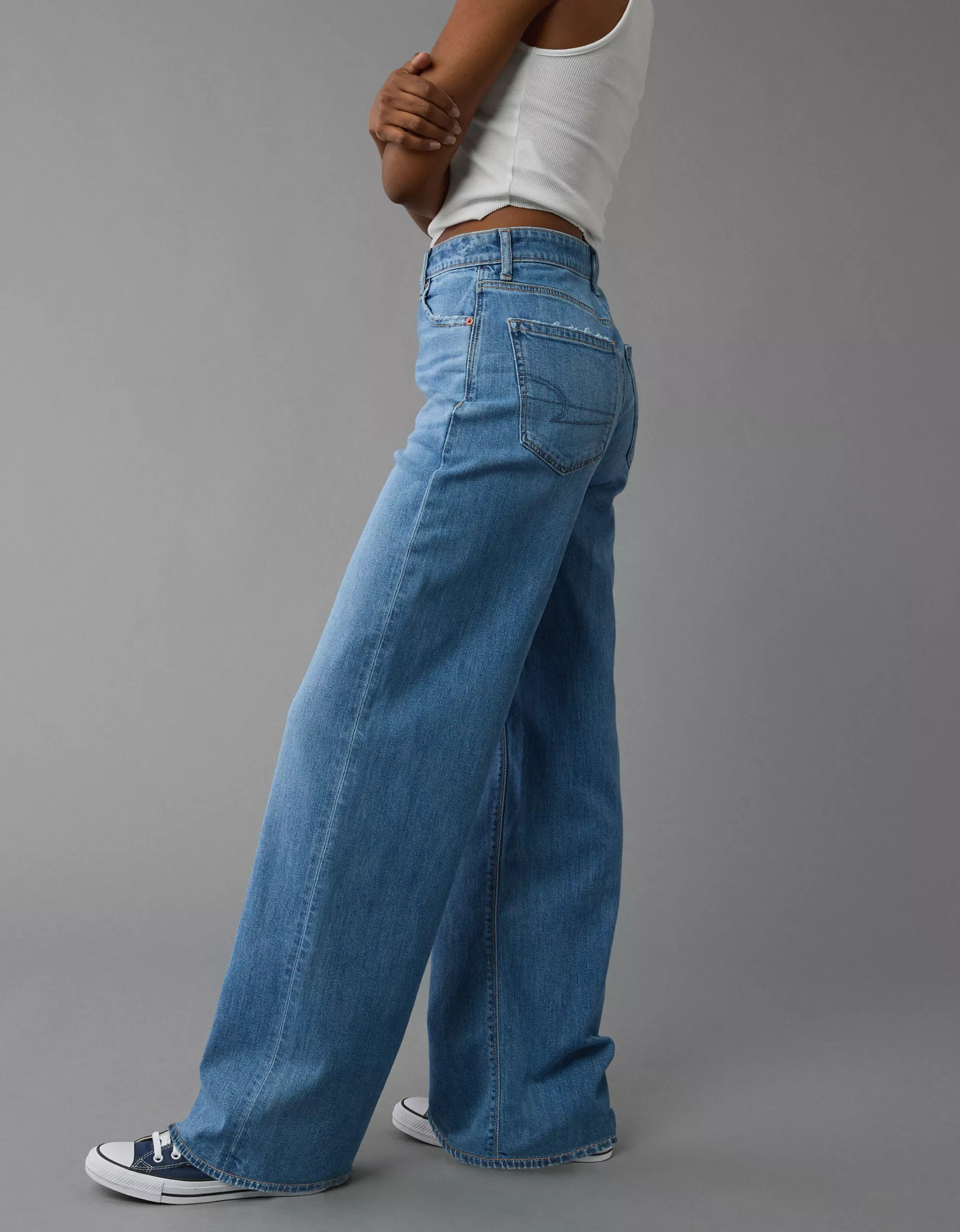 AE Dreamy Drape Stretch Super High-Waisted Baggy Wide-Leg Jean | American Eagle Outfitters (US & CA)
