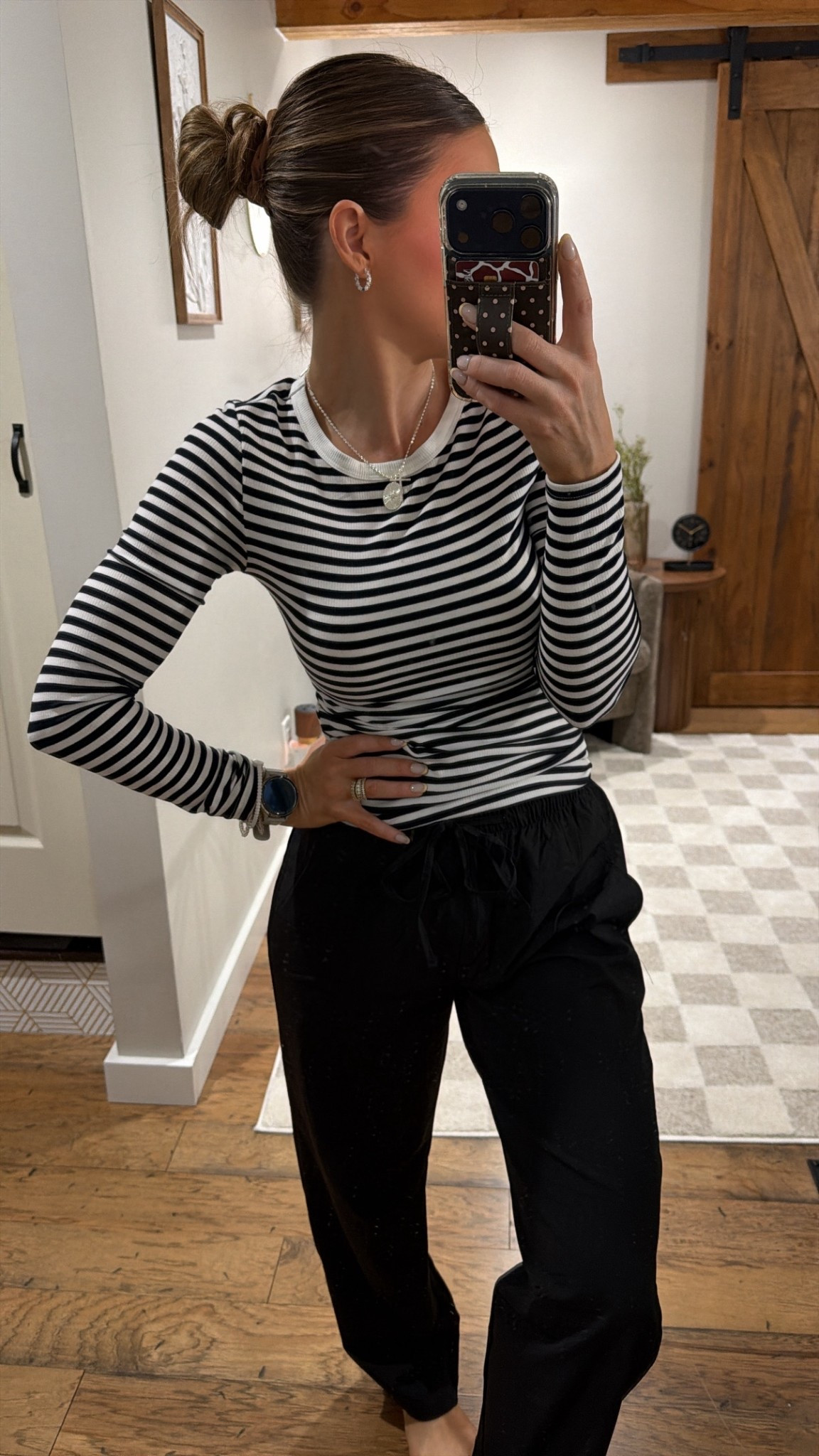 Top: XS @amazon
Bottoms: XS @buckle