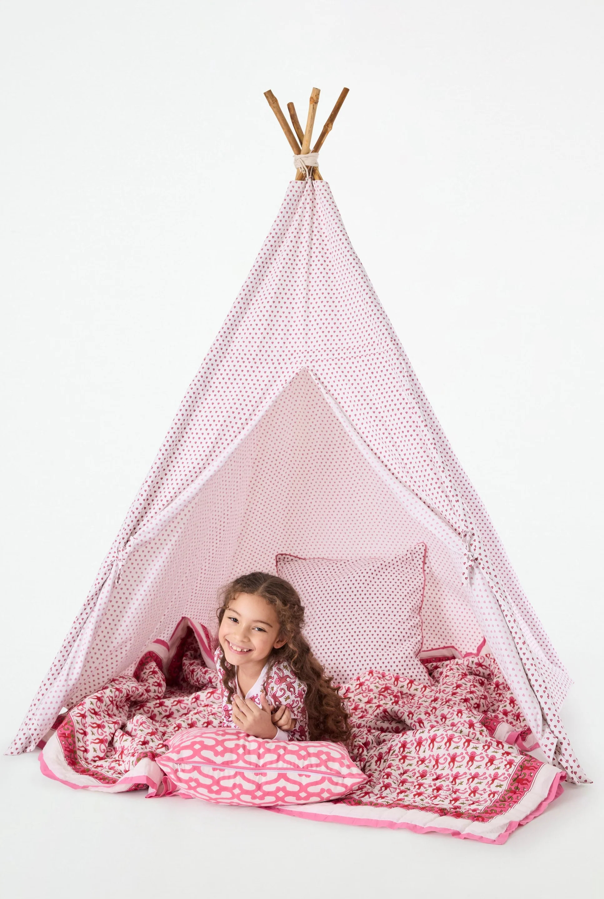 Hearts Play Tent | Roller Rabbit | Roller Rabbit