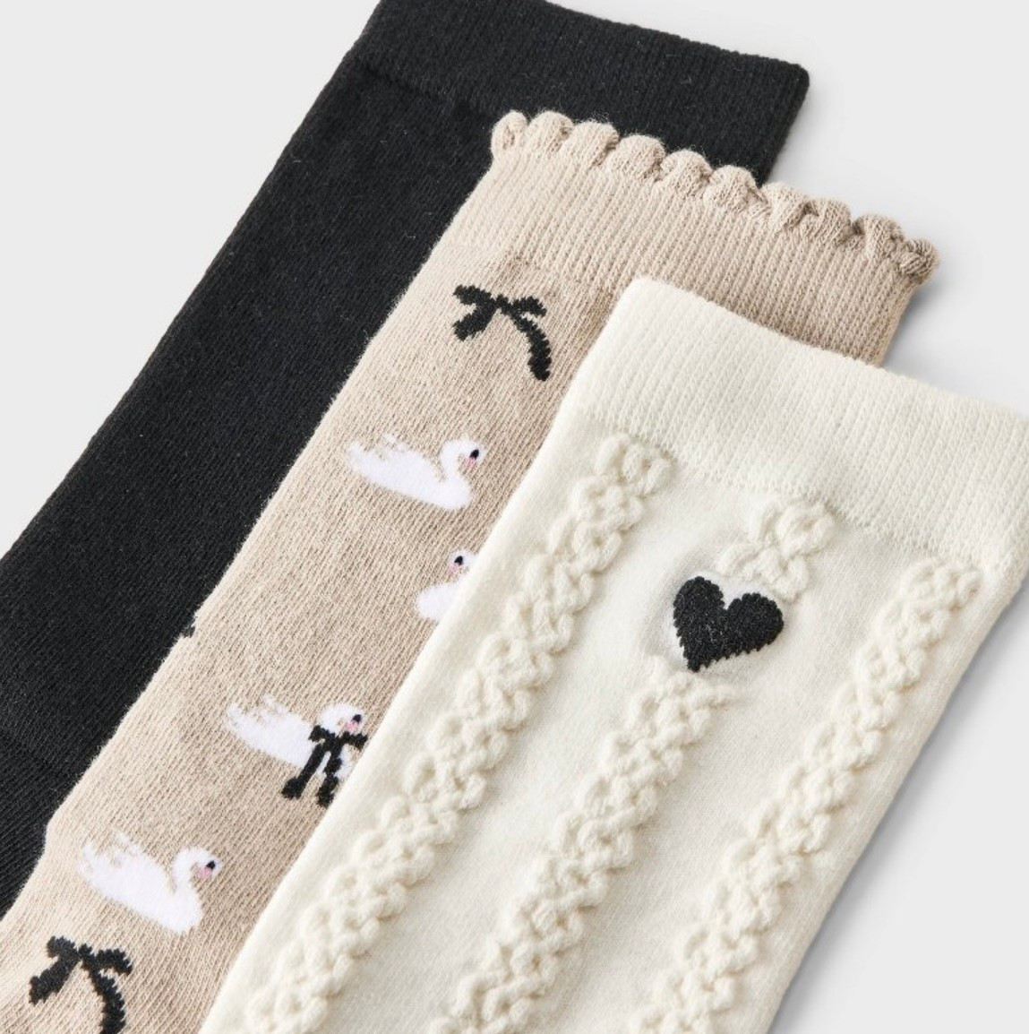 🚨 Ends today! Target Circle Bonus: Save $15
when you spend $60 on women's accessories
Limit 1-time use 
Women's Swans & Bows Scallop Cuff 3pk Crew Socks - A New Day in Taupe/Black/ Ivory 4-10





Target, target socks, fall socks, socks, bow socks, heart socks, cute socks, Target deal, Target sale 



#LTKSaleAlert #LTKFindsUnder50 #LTKOver40