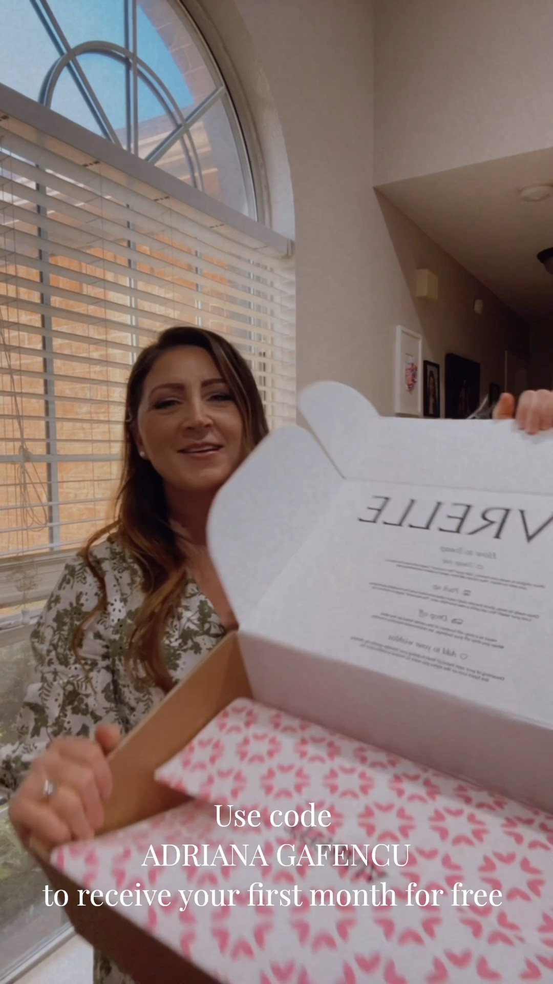 I am so excited to receive my first borrow handbag from @Vivrelle Use code ADRIANA GAFENCU to receive your first month for free!!! #ad 

#LTKootd #LTKmomlife