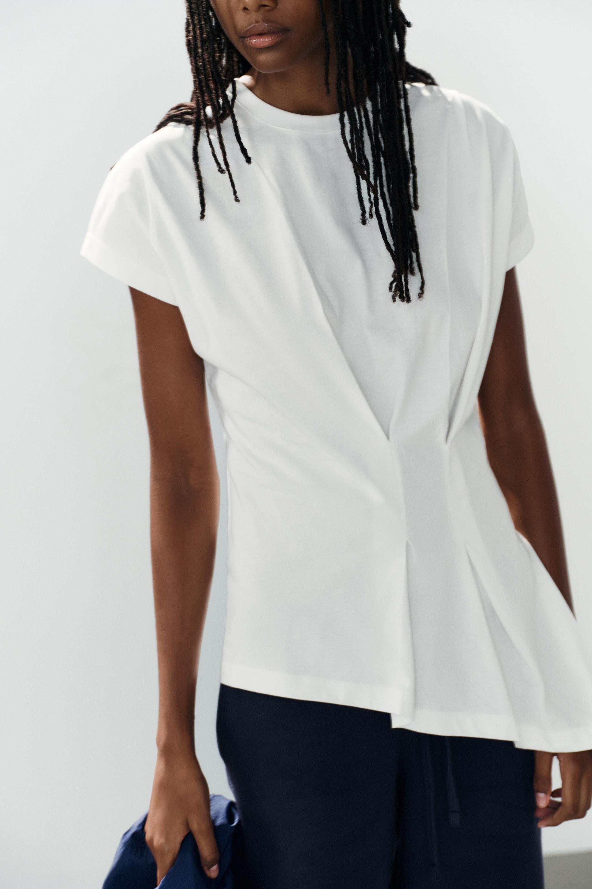 ASYMMETRIC PLEATED T-SHIRT | Zara US
