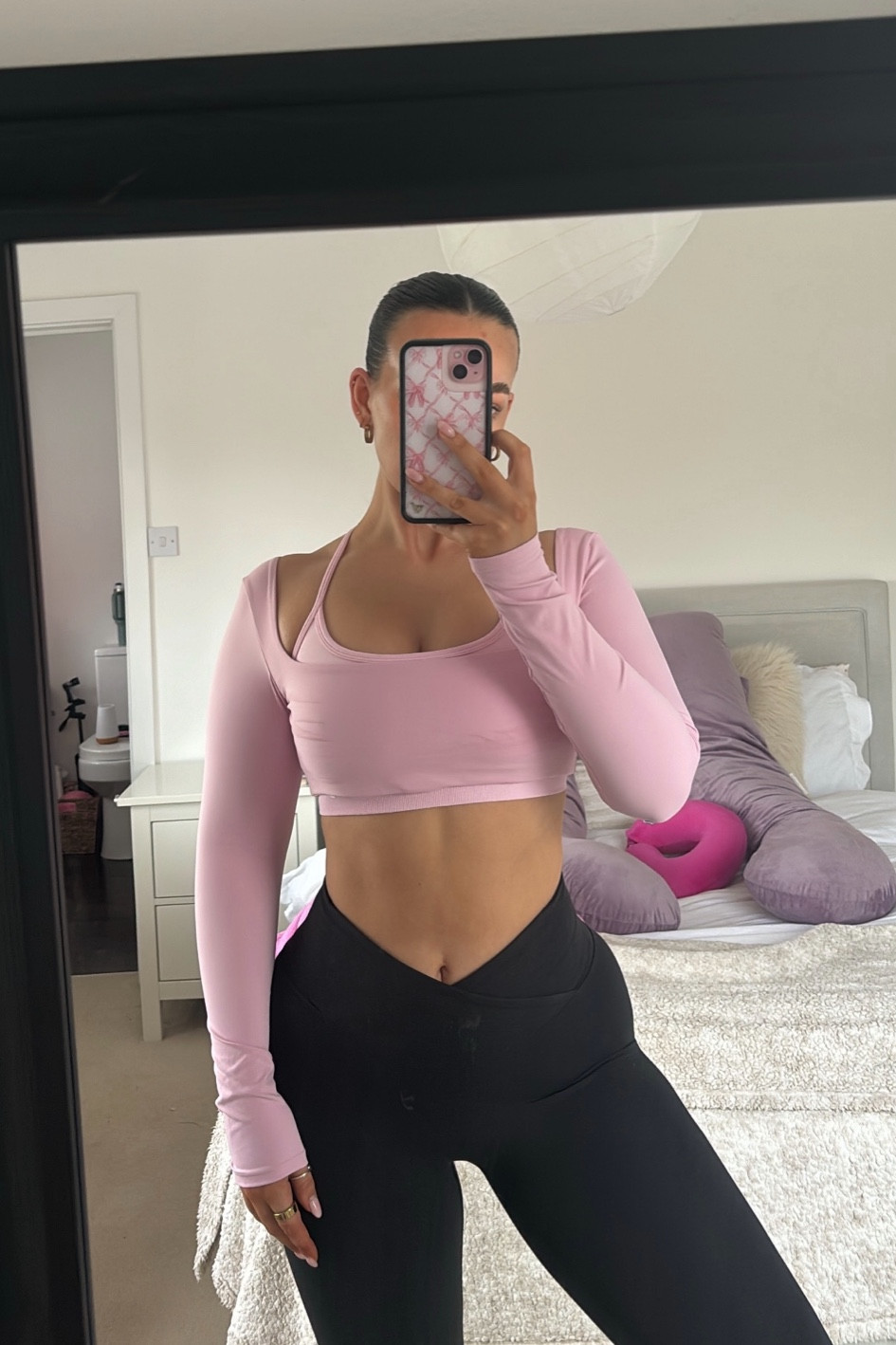 Move with luv, Dfyne, Tala, Amazon, Underarmour, Gilly hicks, Hollister, activewear, gym outfit, gym wear, black tights, black leggings, gym leggings, body pillow, sportswear 

#LTKeurope #LTKfitness #LTKSeasonal