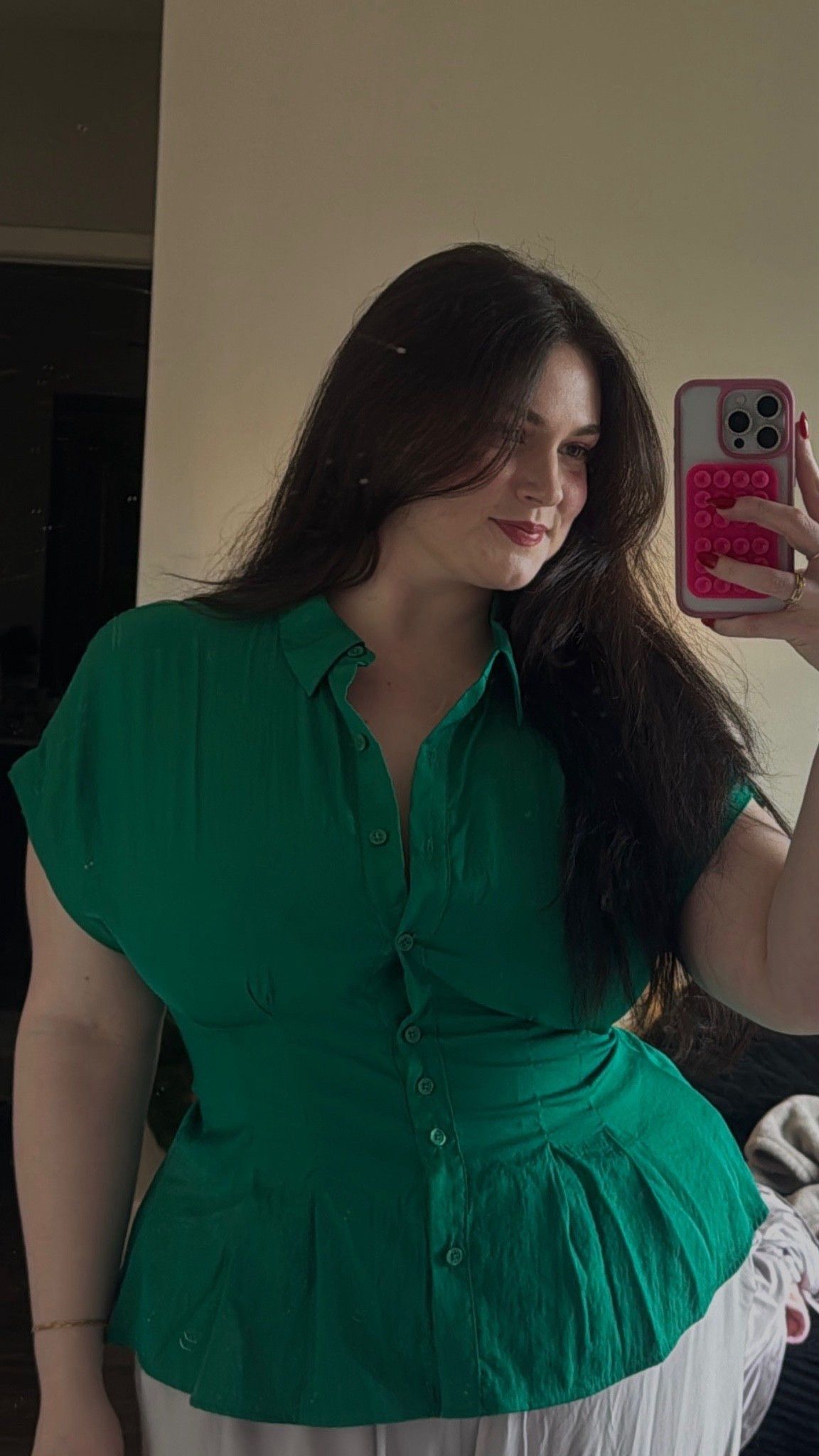Obsessed with my new top 💚

#LTKgrwm #LTKootd #LTKSeasonal