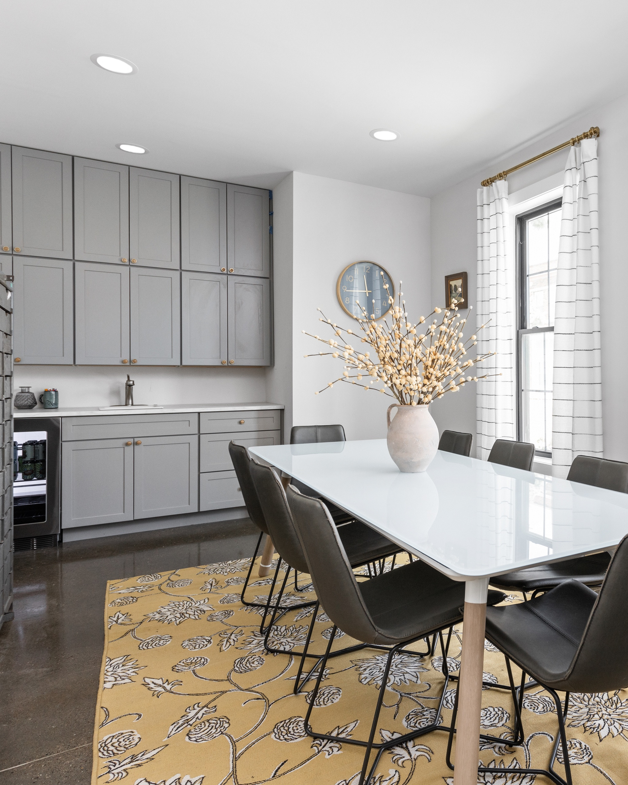 A pop of color brightens up the seriousness of a conference room.

#LTKhome