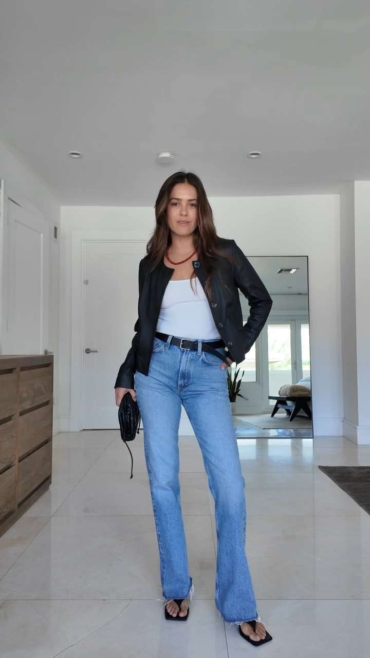 My favorite pair of jeans right now👖 

 

#LTKStyleTip #LTKShoeCrush #LTKItBag