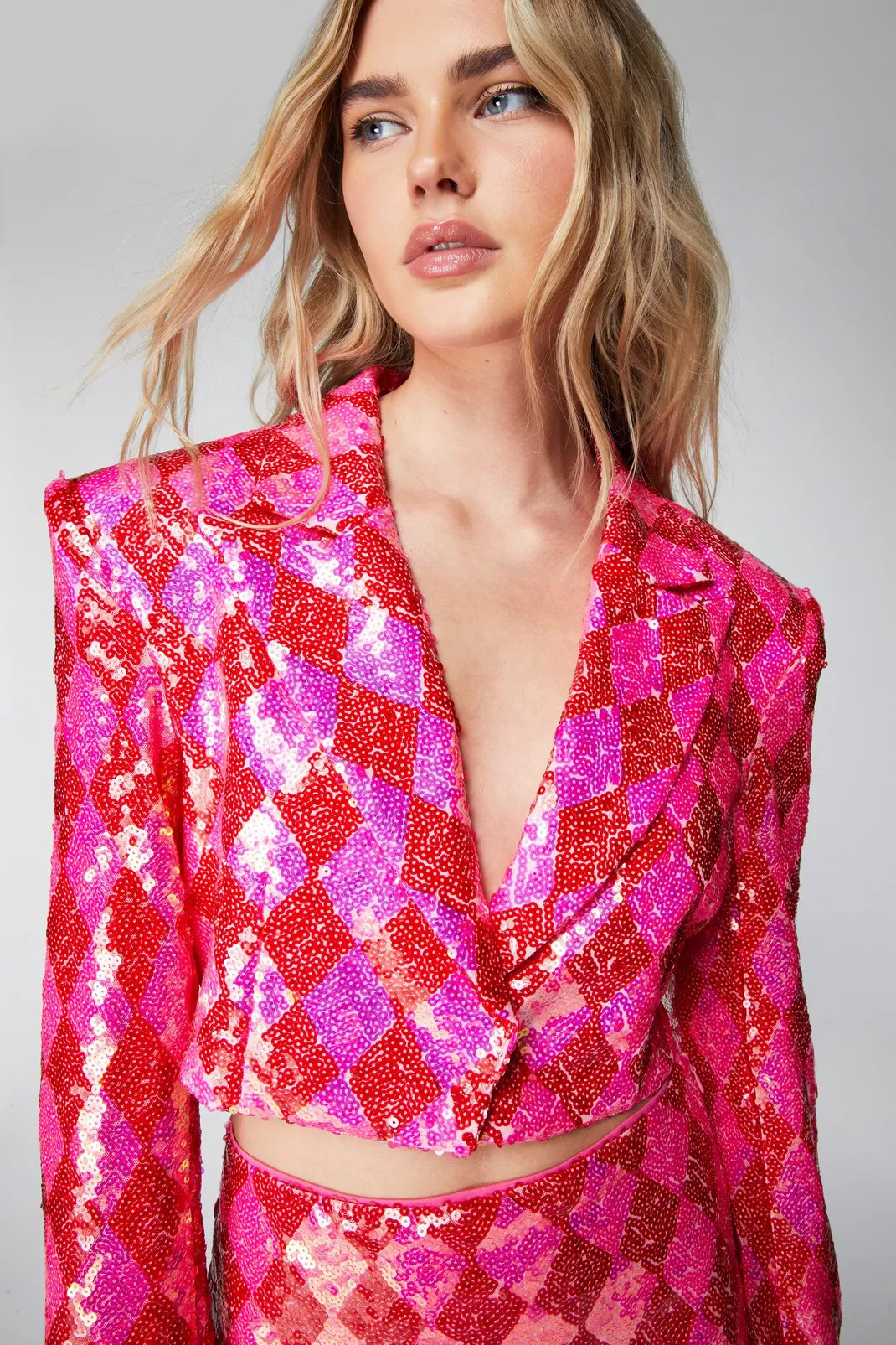 Harlequin Diamond Sequin Cropped Blazer | Nasty Gal US