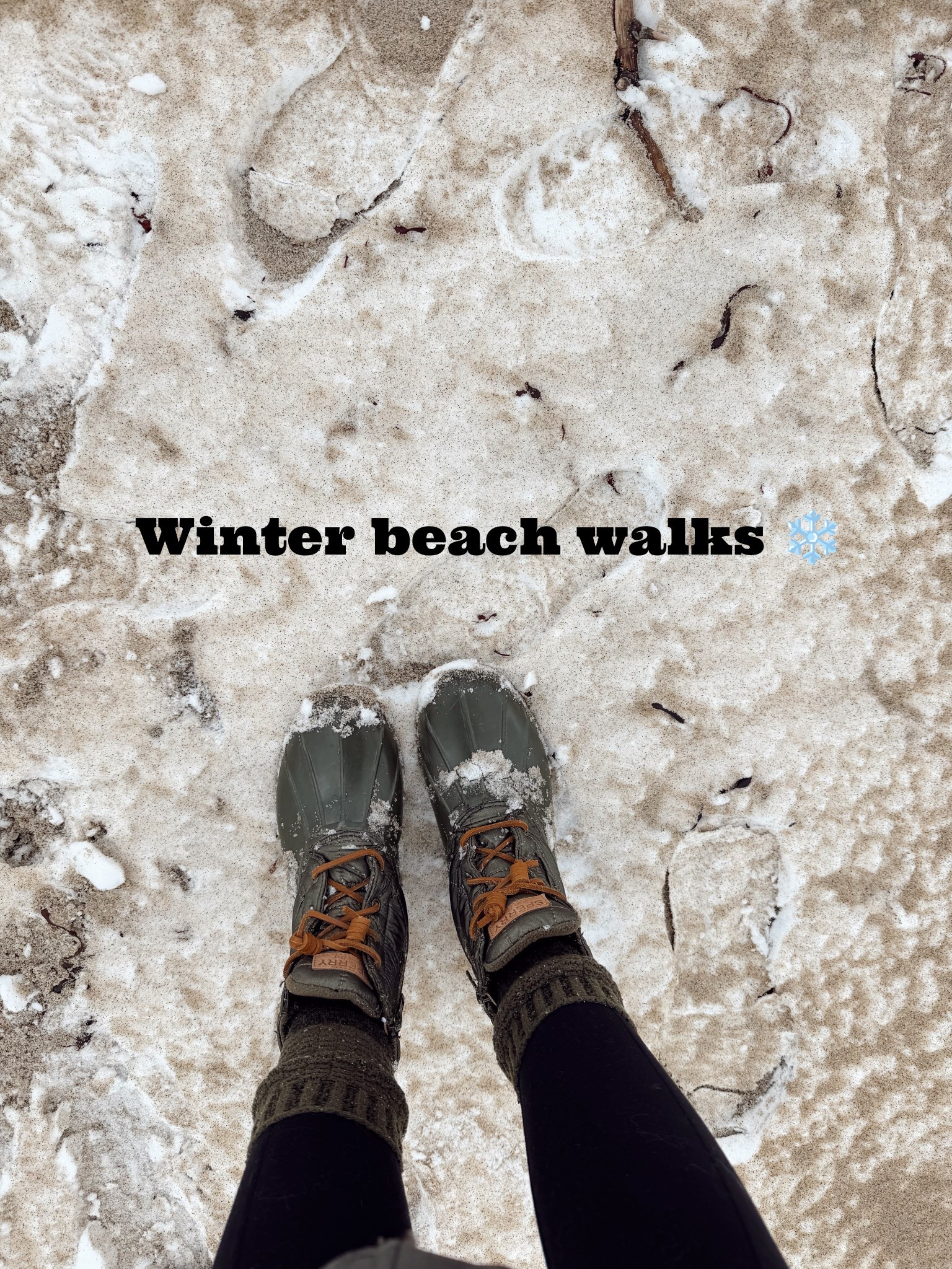 Winter beach walk essentials ❄️🌊
Wearing my Sperry duck boots for a snowy shoreline walk ~ warm, practical, and timeless. Linking my favorite winter layers, small crossbody bags, gloves, cozy socks, puffer jackets, and other duck boot favorites for cold-weather days by the water.

#LTKdayinmylife #LTKmorningroutine #LTKActive