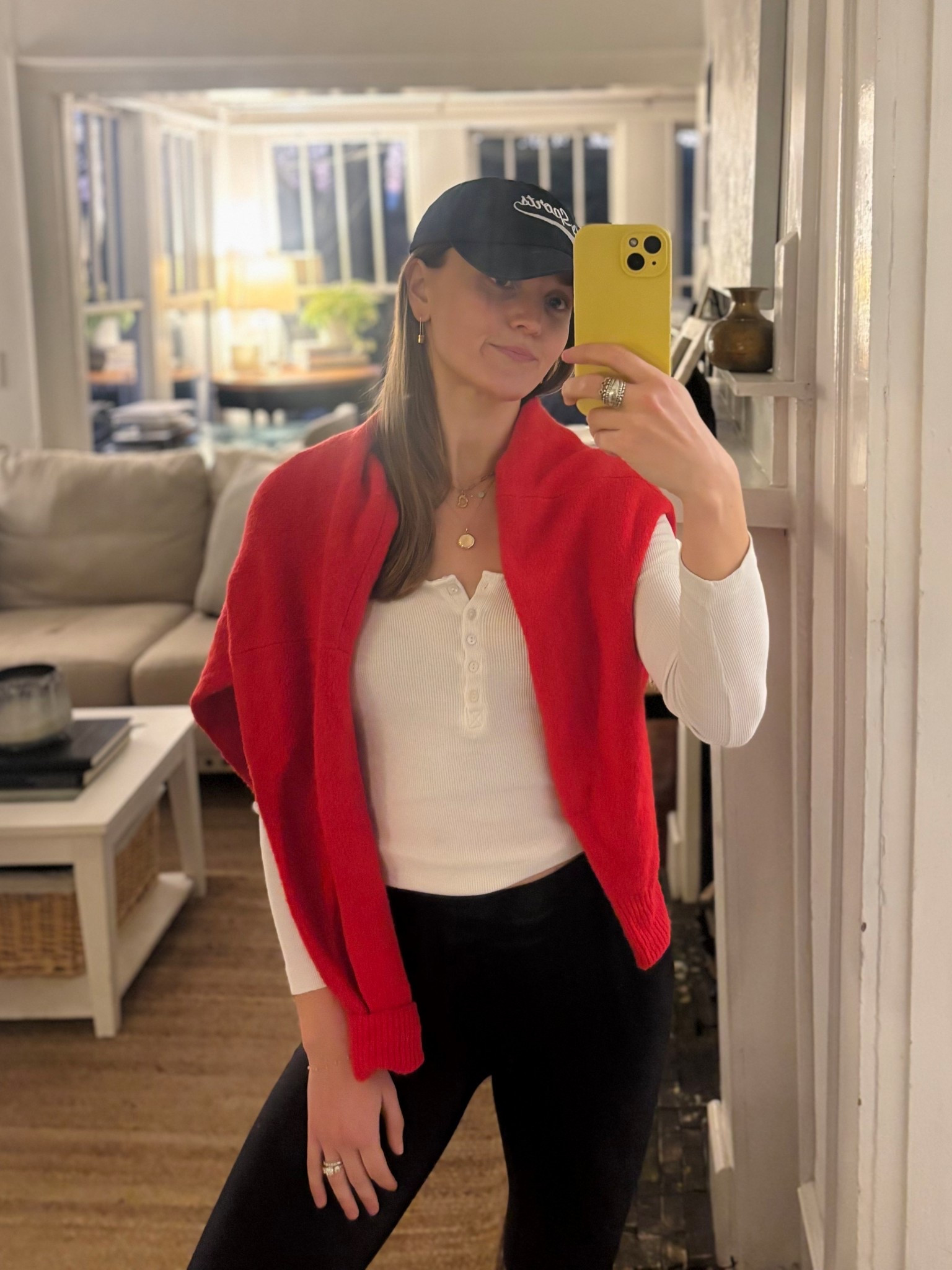 Comfy Wednesday ootd♥️💻👩‍💻

Not linkable: long sleeve h&m Henley (old style), Hat in Navy (same hat in white linked)

Xs split59s, Xs Henley, S sweater

💌,
Sofia #LTKSpringSale 

#LTKFindsUnder50 #LTKActive