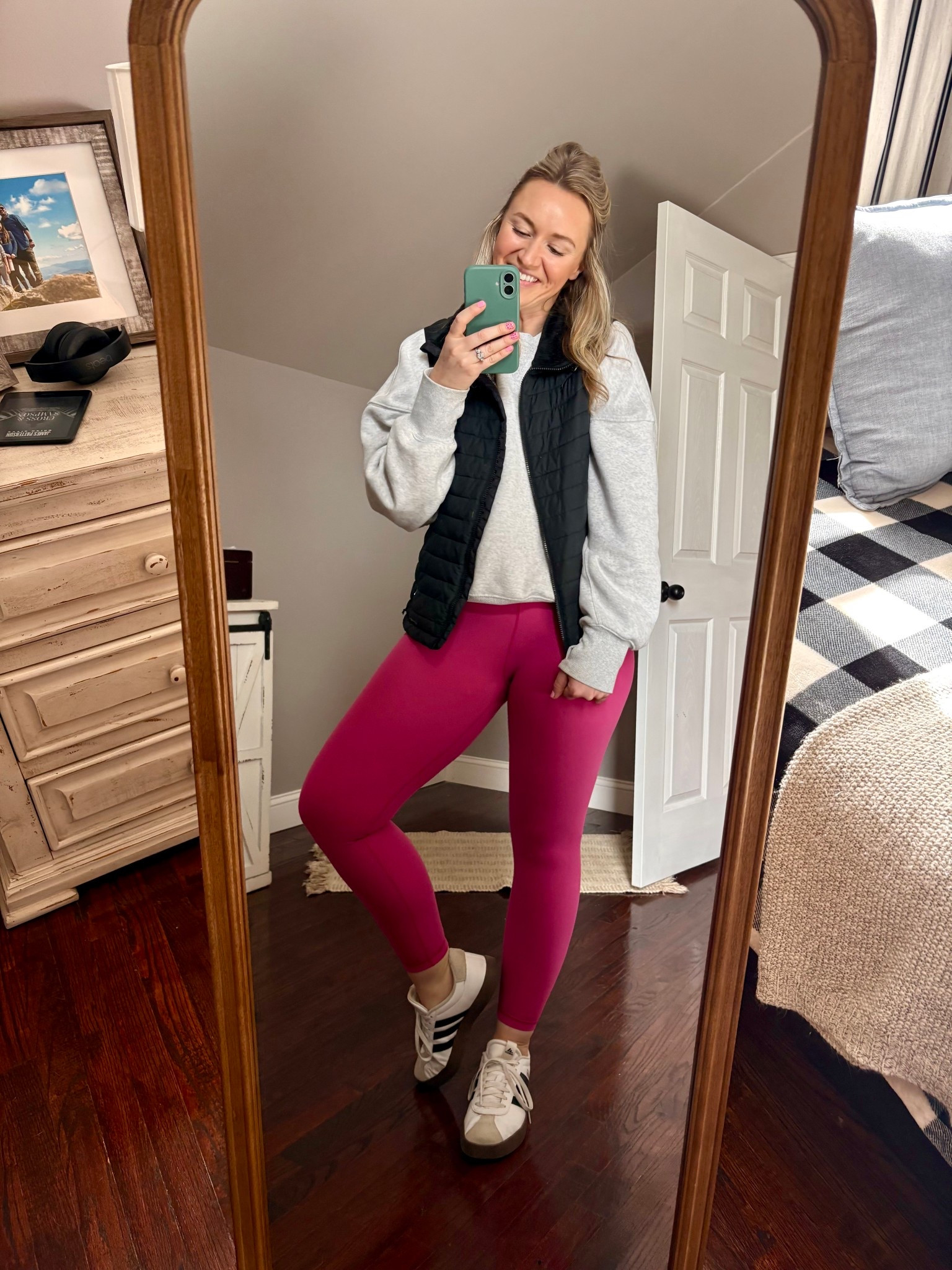 My everyday go to ⬆️

Leggings, sweatshirt, sneaks, out the door 👏🏼

TTS in all items 


#LTKootd #LTKgrwm #LTKmomlife