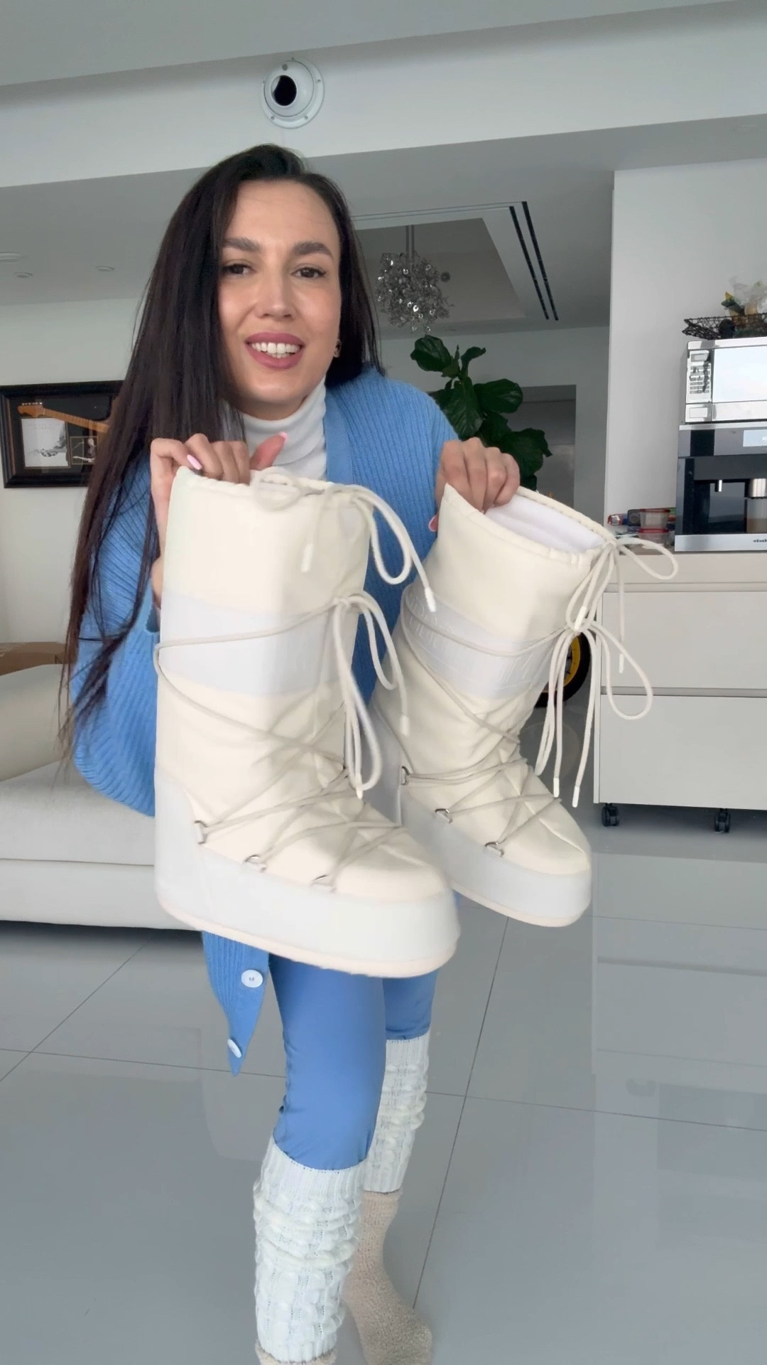 Stylish leg warmers and snow boots moonboot

#LTKootd #LTKgrwm #LTKActive