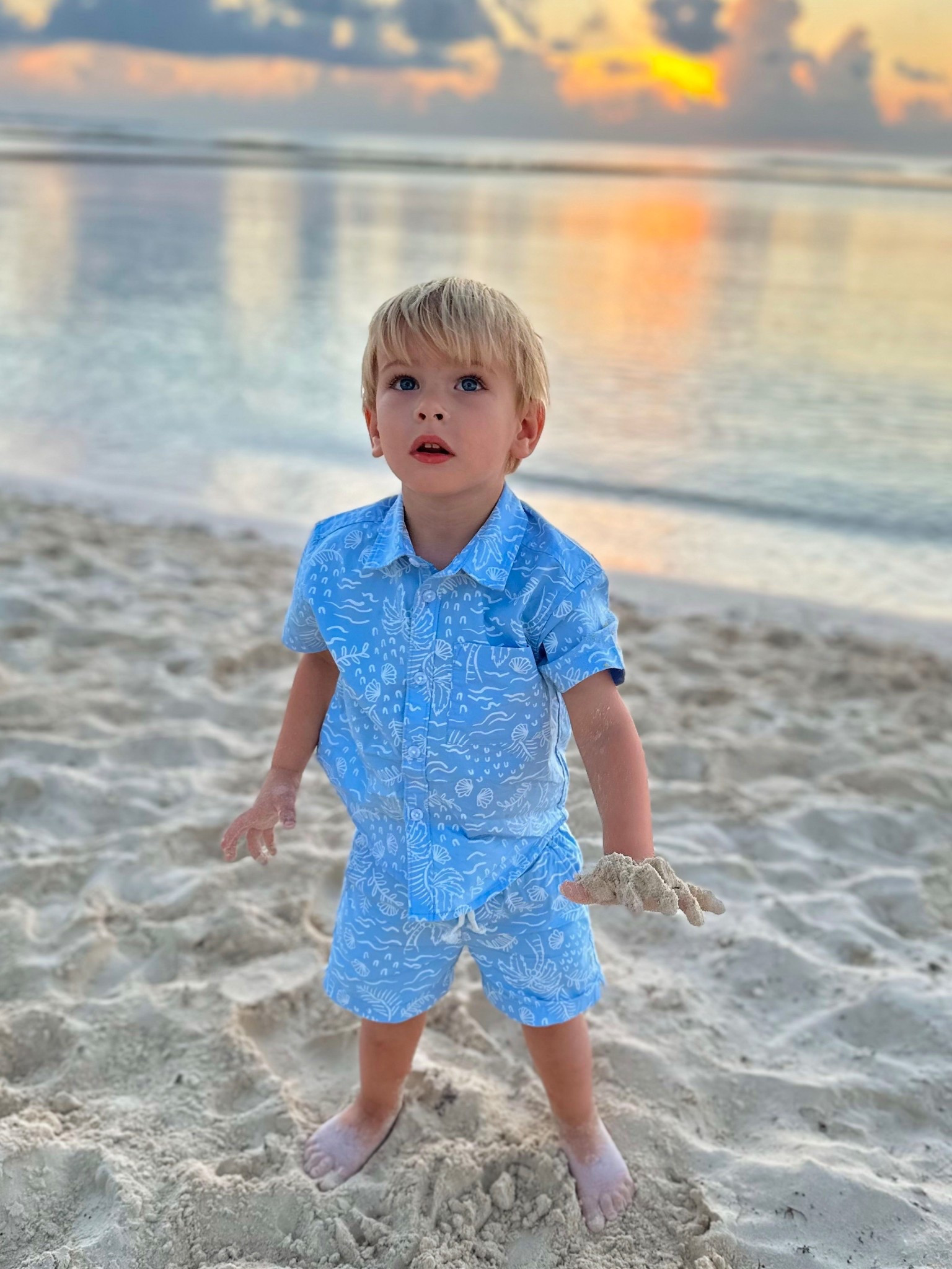 Sunshine style for your little beach buddy ☀️ This toddler boy set is giving me all the vacation vibes! Perfect for sandy toes, pool days, and everything in between.


#LTKKids #LTKTravel #LTKFamily