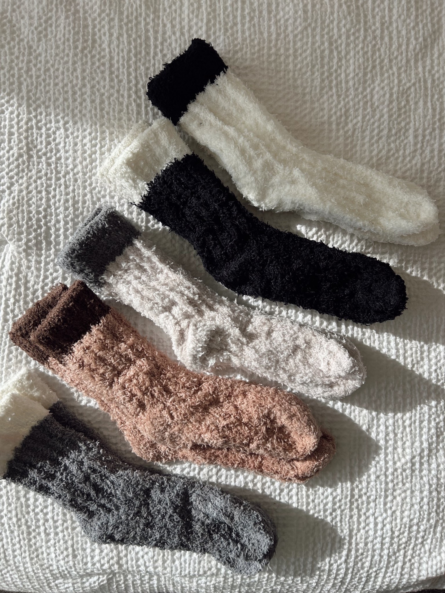 soft fuzzy socks🫶🏼

Amazon finds, Amazon fashion, stocking stuffers, gifts for her, gift ideas

#LTKCyberWeek #LTKGiftGuide #LTKHoliday