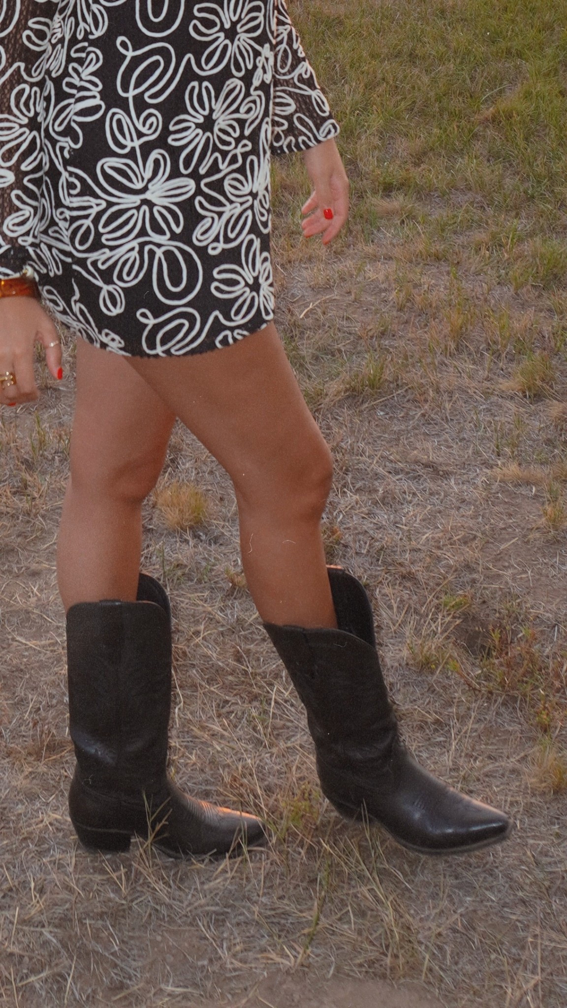 THE BEST BOOTS TO EXIST! I always come back to these because they’re truly the most comfy! 

#LTKSeasonal