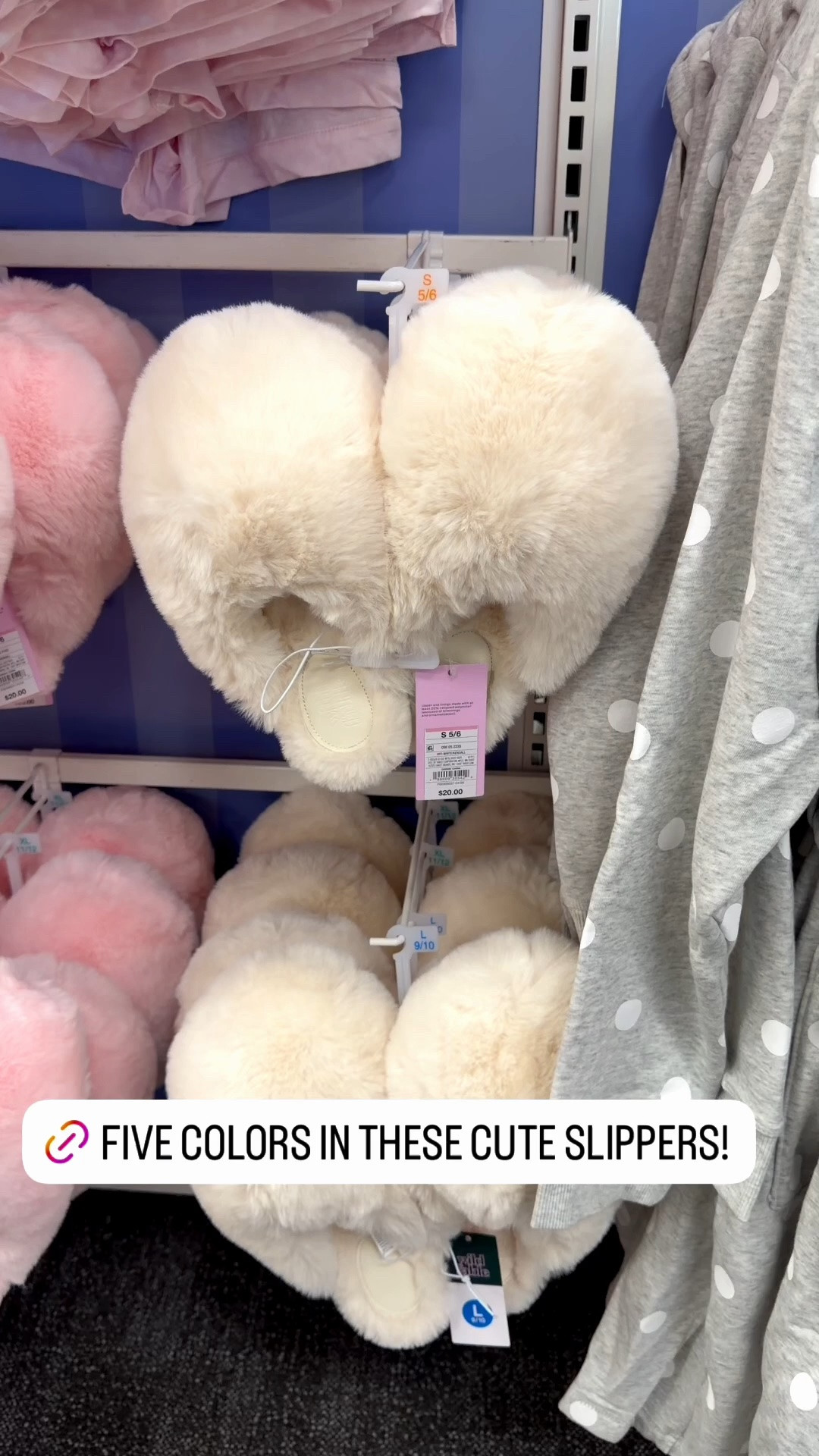 Five colors in these fluffy cute slippers! 
$20 and would make a great gift

#LTKmomlife #LTKHome #LTKmorningroutine