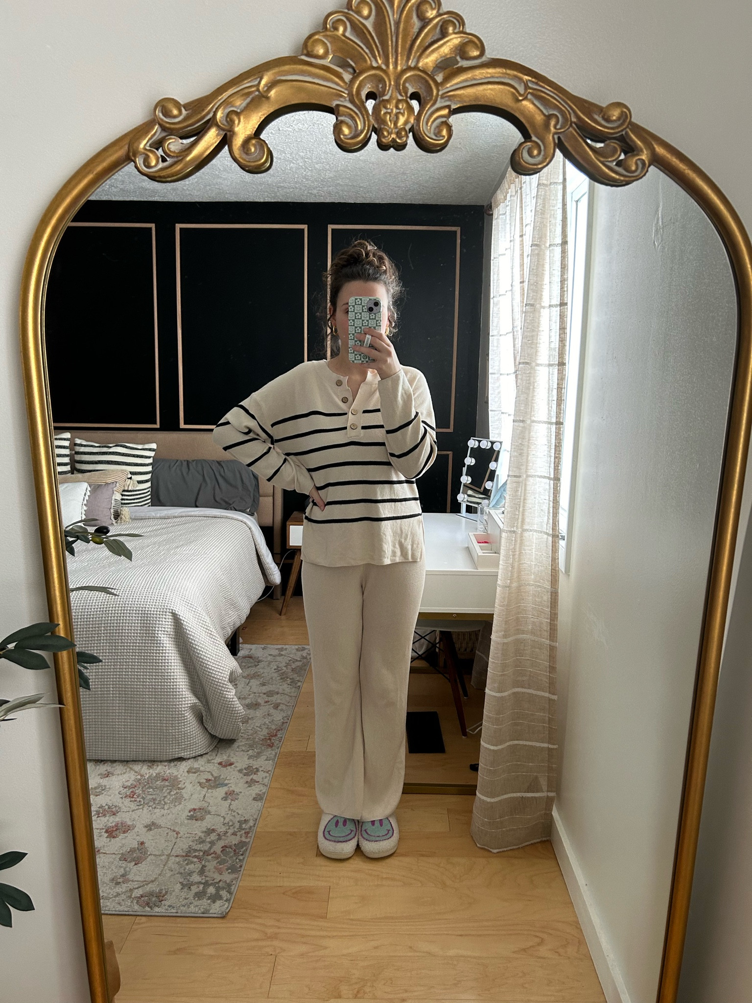 Comfy loungewear outfit
Free people dupe 🤍