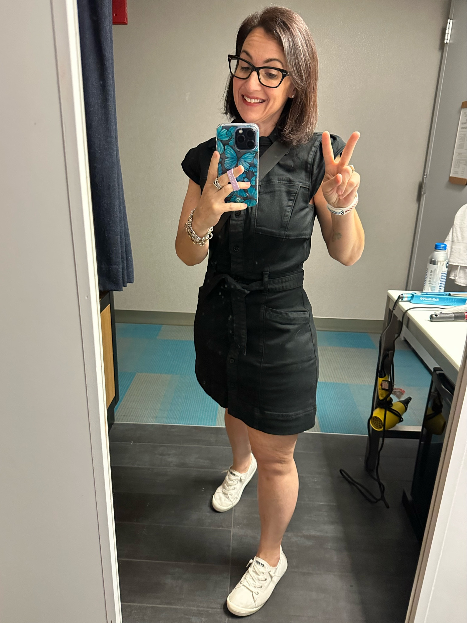 The comfiest dress I own! The stretch and the way it hugs me in all the right places is 👩🏻‍🍳😘

#LTKworkwear #LTKtravel