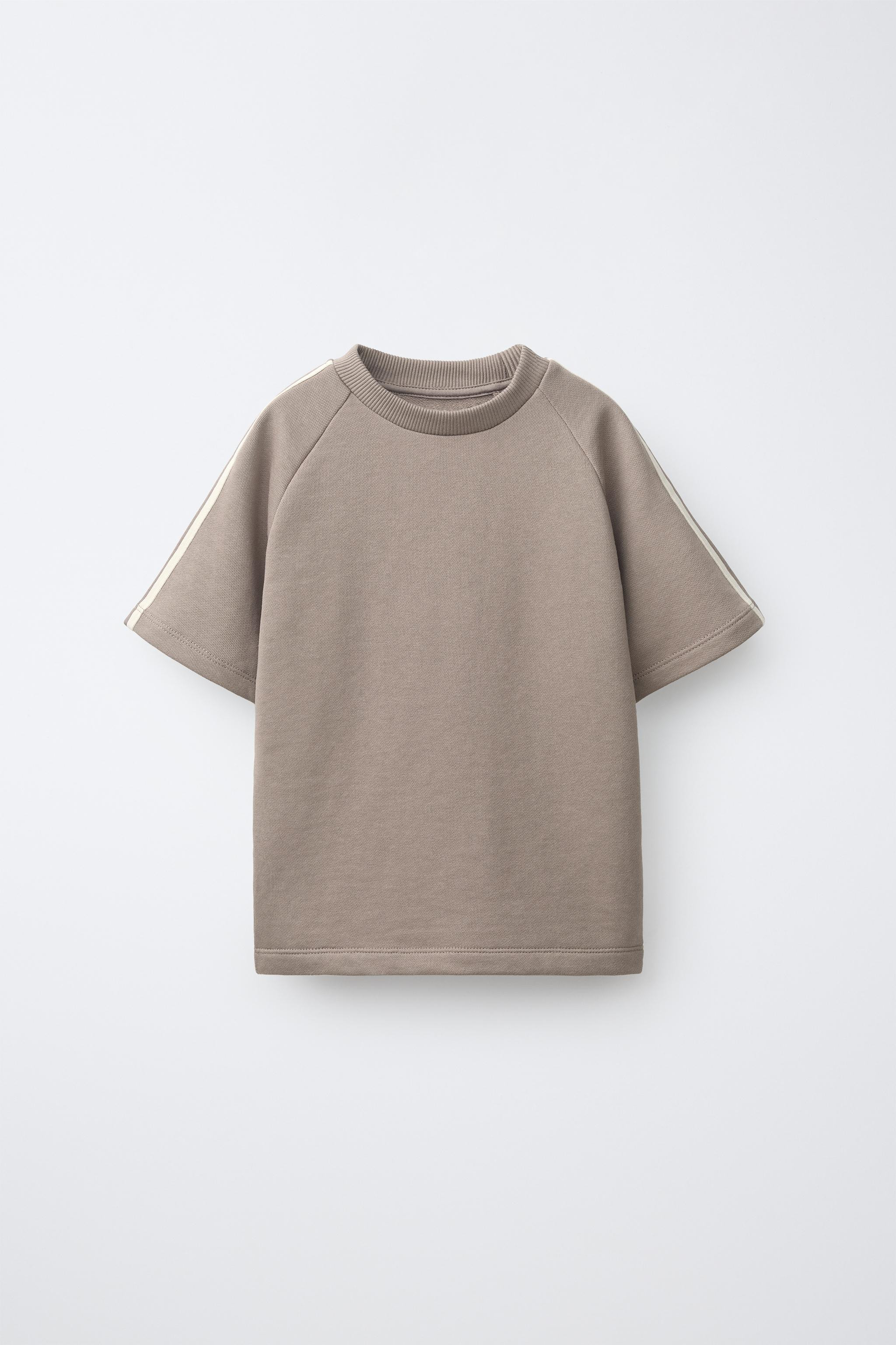 KNIT T-SHIRT AND BERMUDA SHORTS SET WITH SIDE STRIPES | Zara US