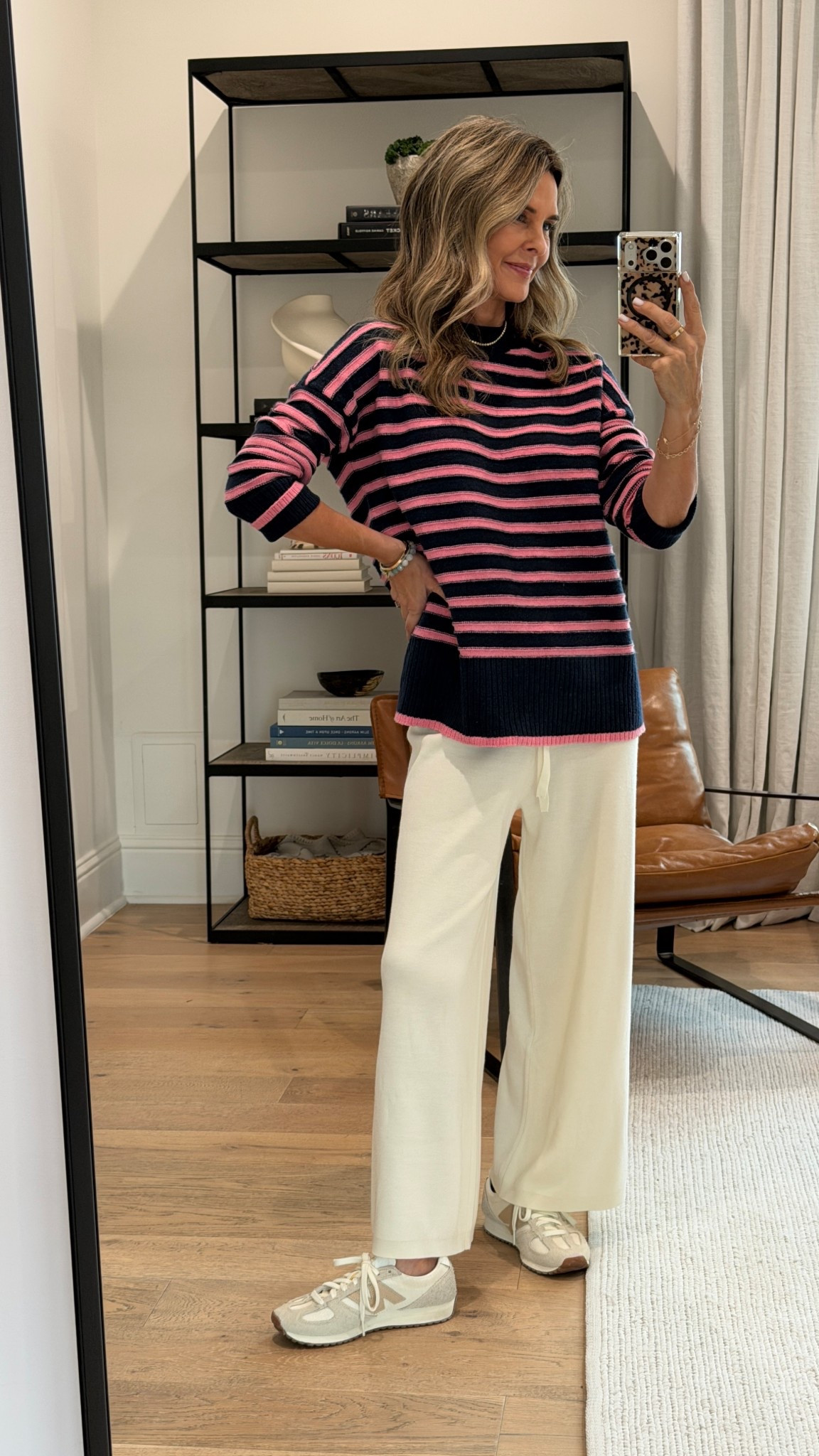 Soft sweater sz XS 
-uber soft pants! I’m 5’6” wearing sz S, I’m 5’6” 


#LTKdayinmylife #LTKootd