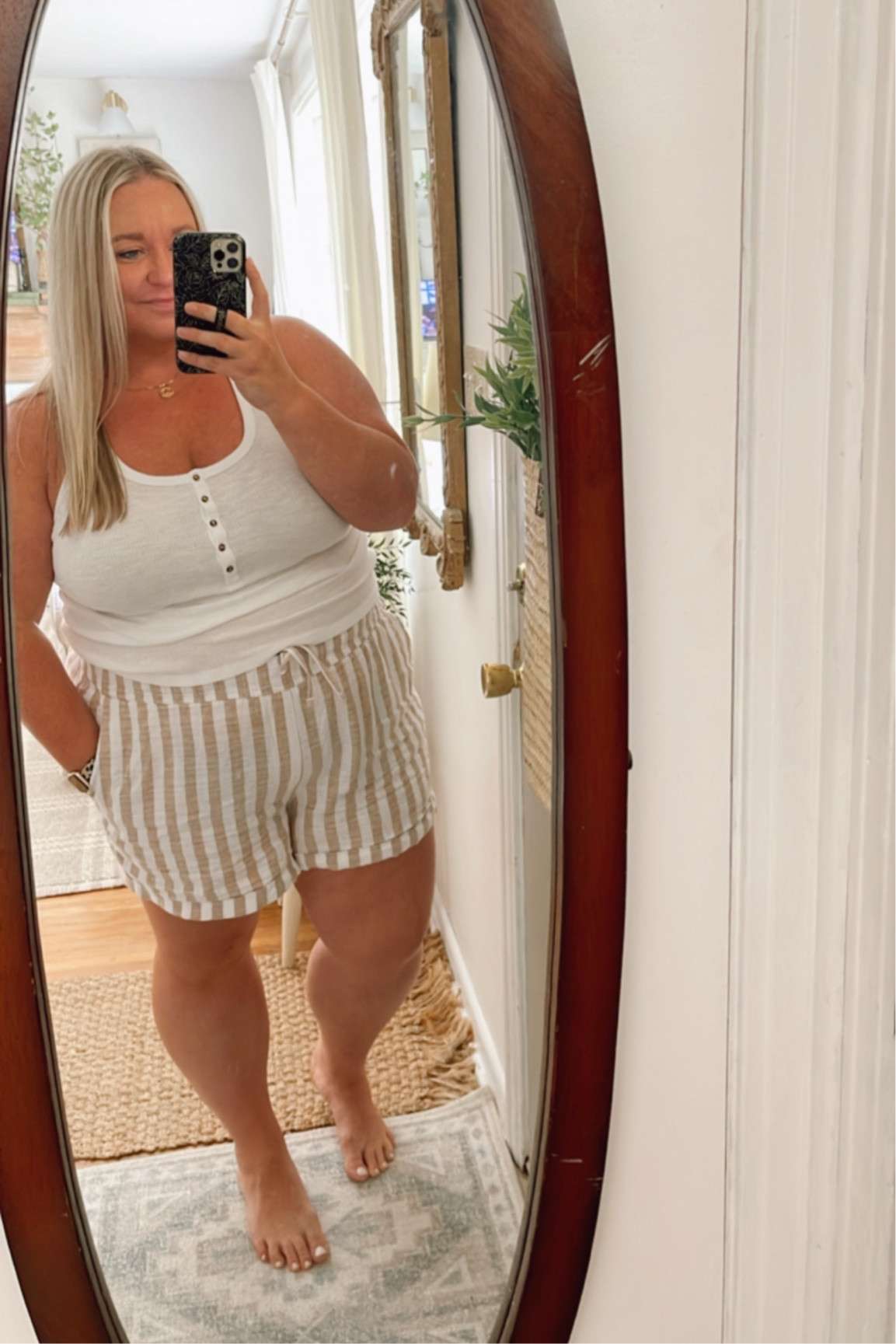 These $15 linen shorts from Old Navy are so good this year 😍

#LTKcurves #LTKstyletip #LTKfit