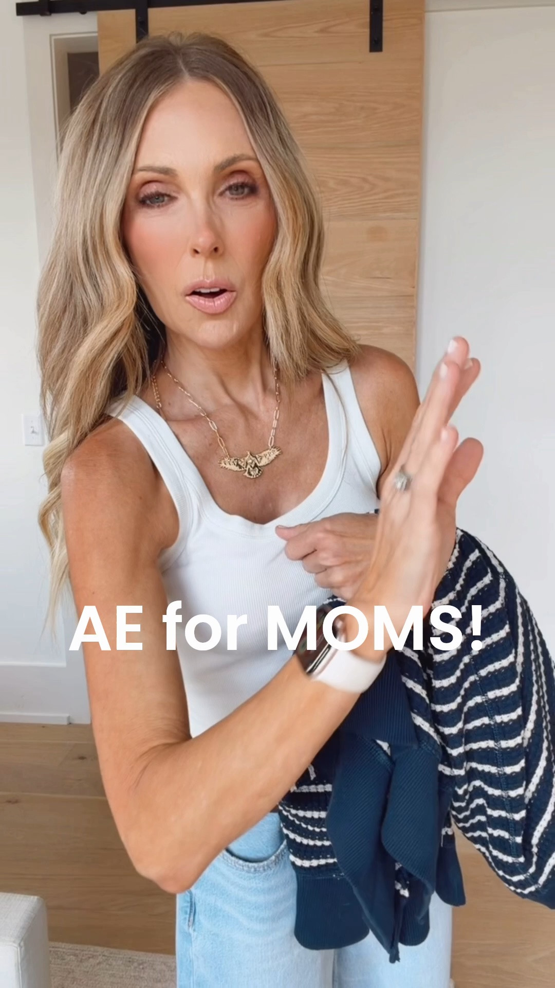 Low-rise jeans are back..but moms can wear them too.  Pair them with an oversized sweater for an easy, relaxed look, or balance the looser denim with a more fitted tank or tee. @AmericanEagle #AEPartner #AEJeans