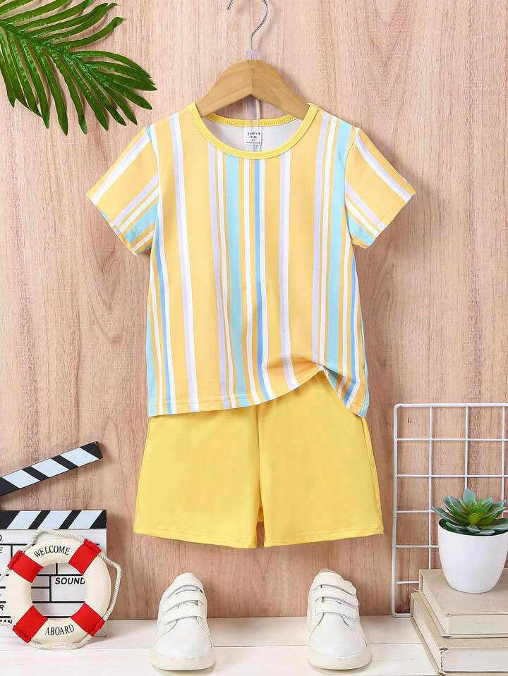 SHEIN Young Boy's Colorful Striped Pattern Short Sleeve Casual Suit, Suitable For Summer | SHEIN